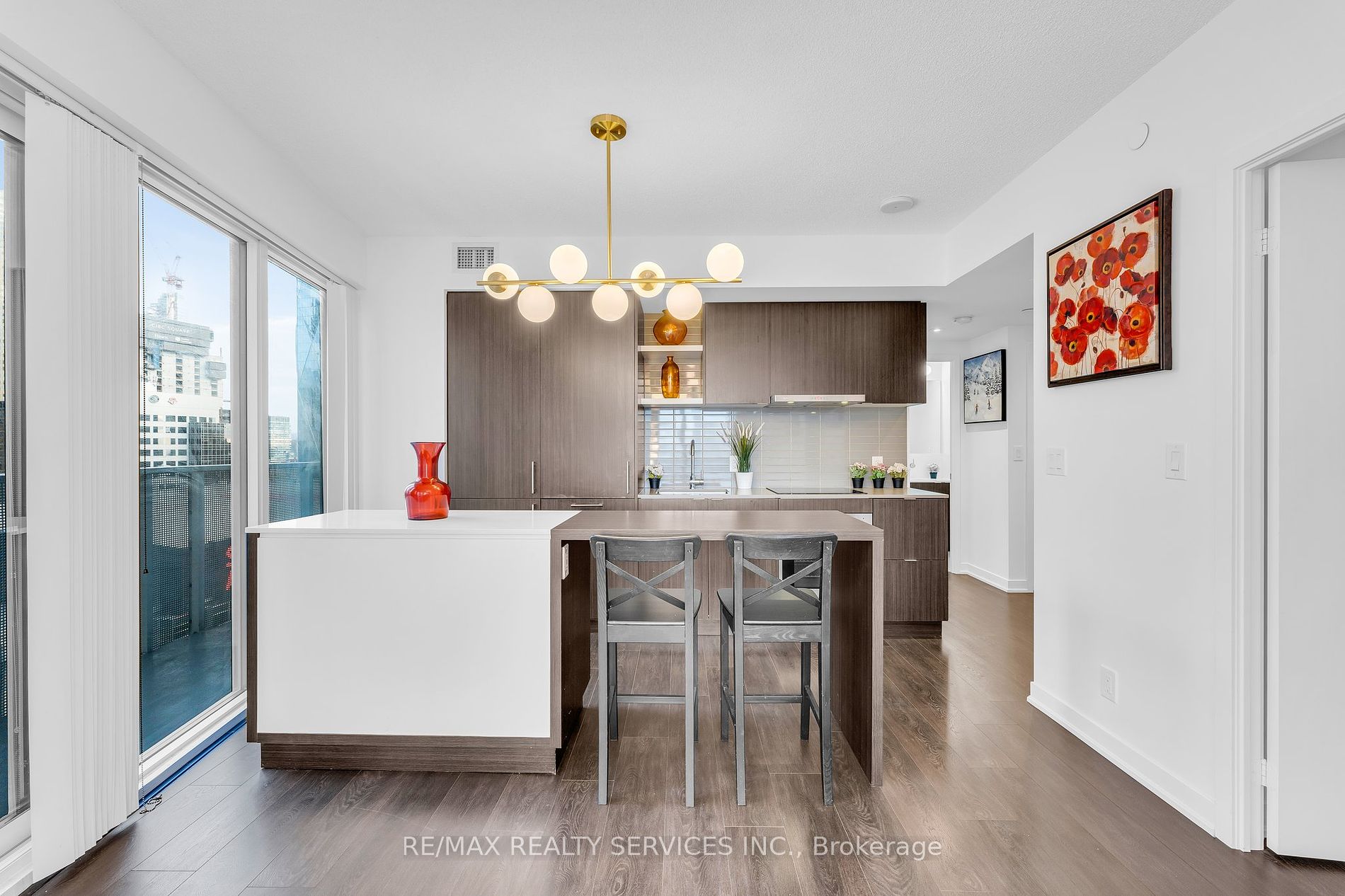 100 Harbour St, #1202