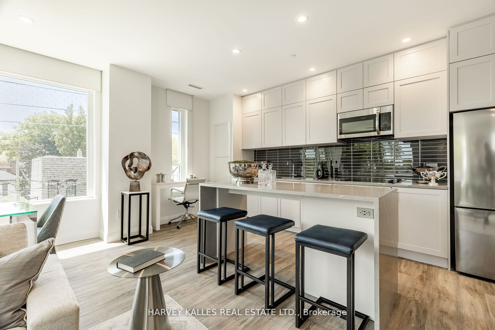 71 Redpath Ave, #306