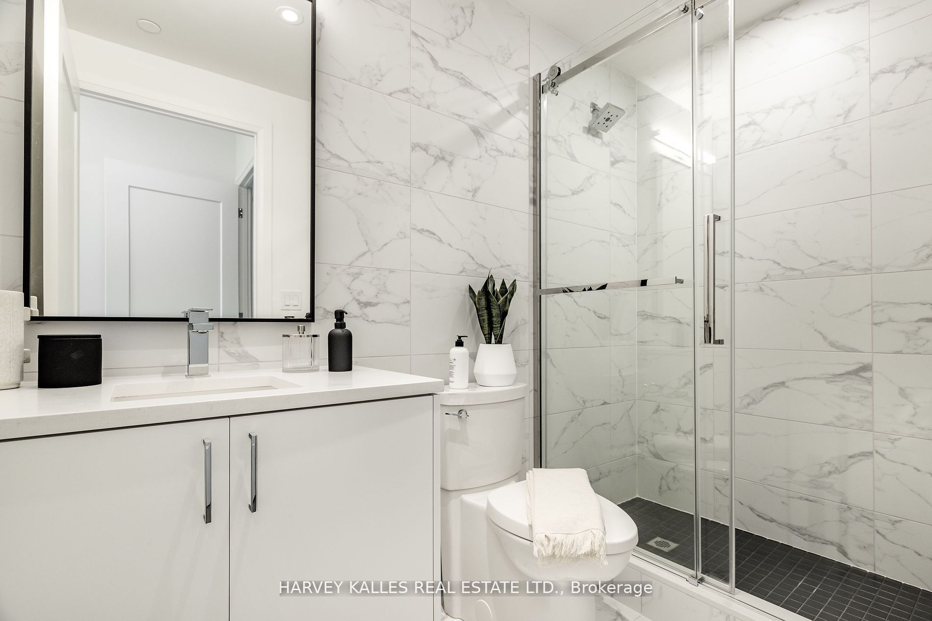 71 Redpath Ave, #306