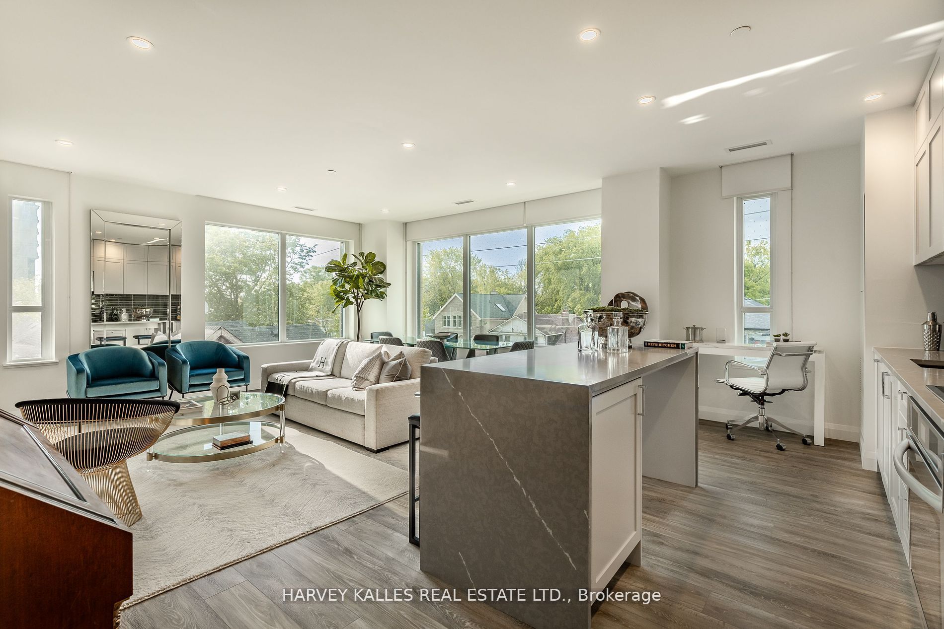 71 Redpath Ave, #306