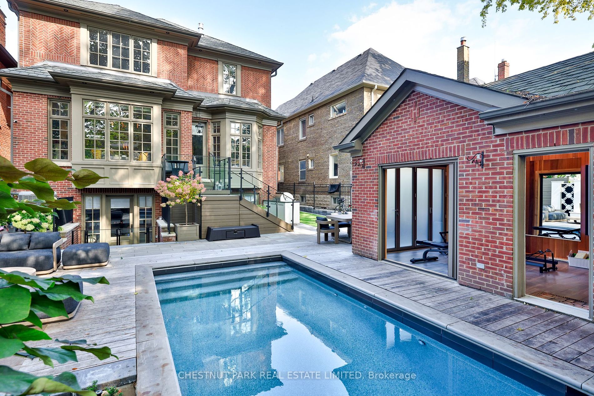 19 Whitehall Road