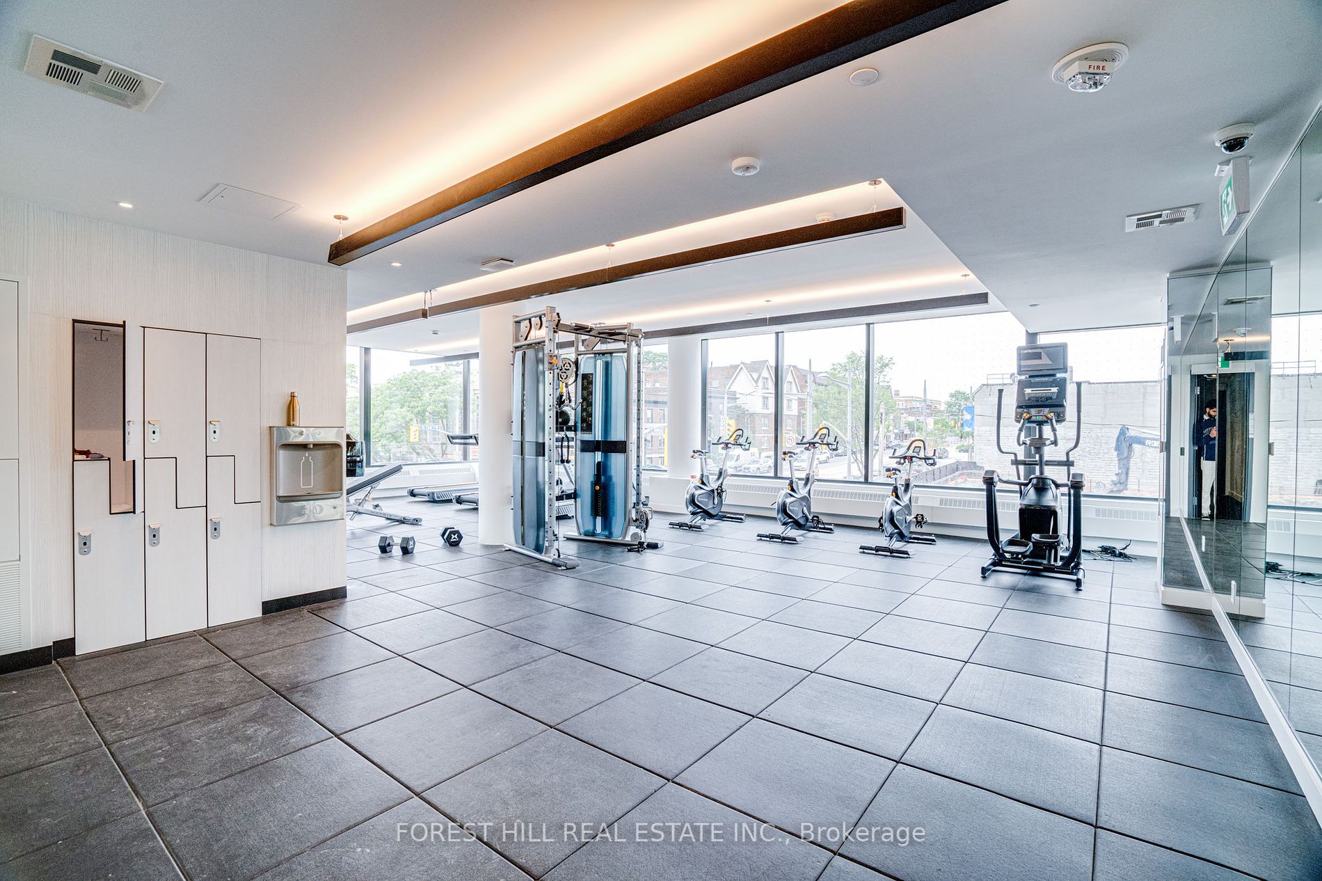 185 Alberta Avenue, #209