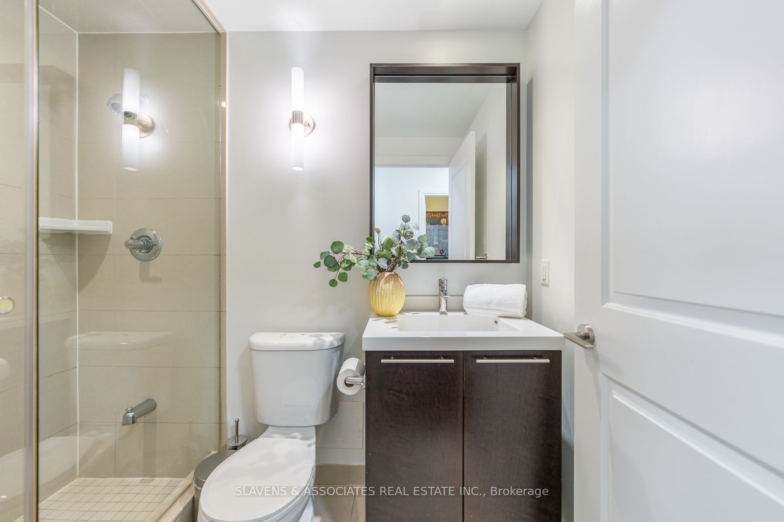100 Harrison Garden Boulevard, #1521