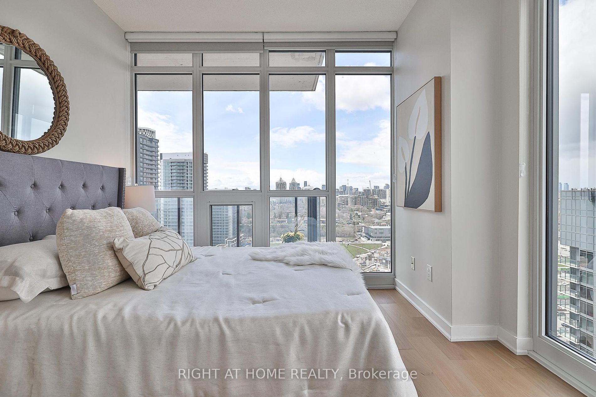 121 MCMAHON Dr, #2917