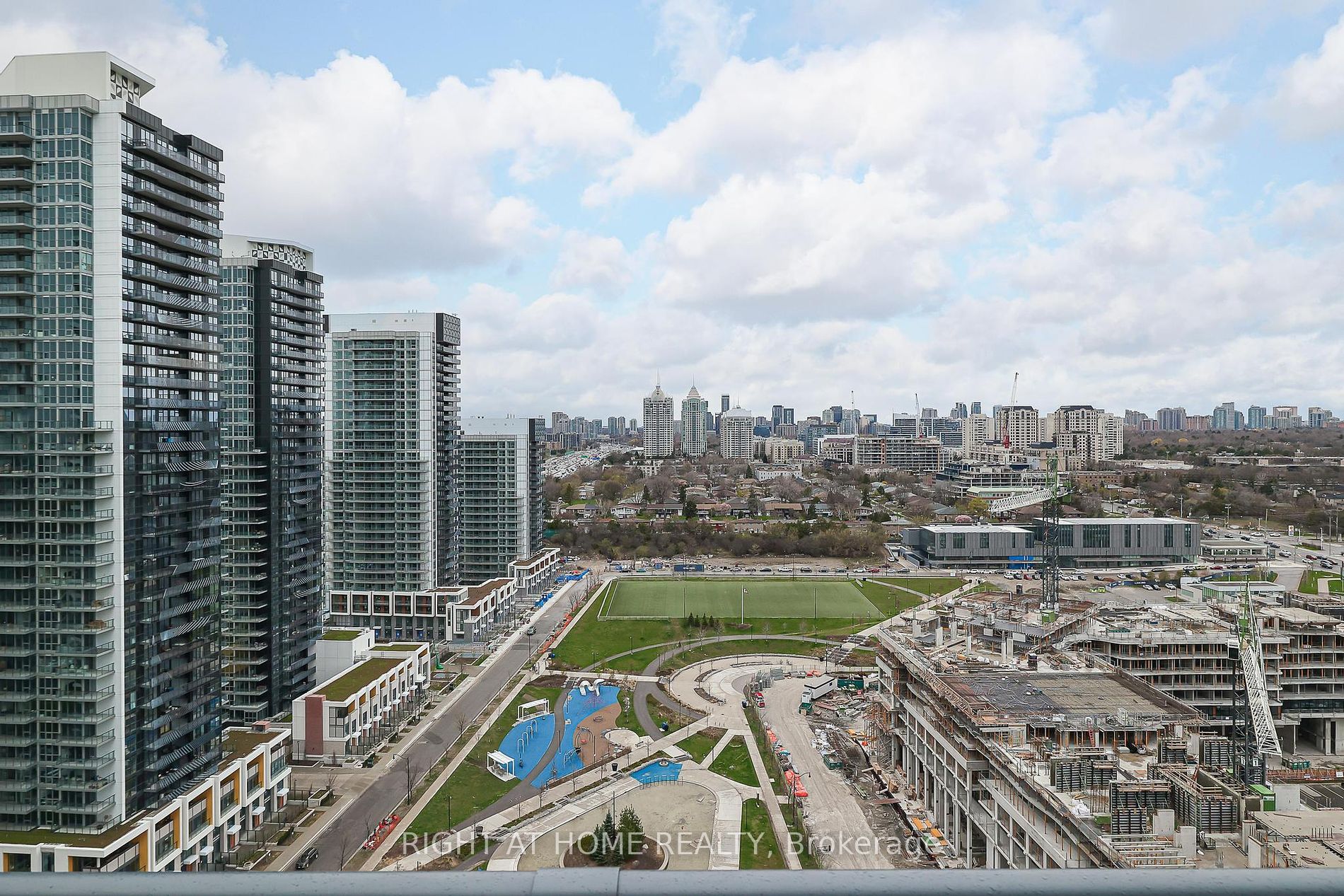 121 MCMAHON Dr, #2917