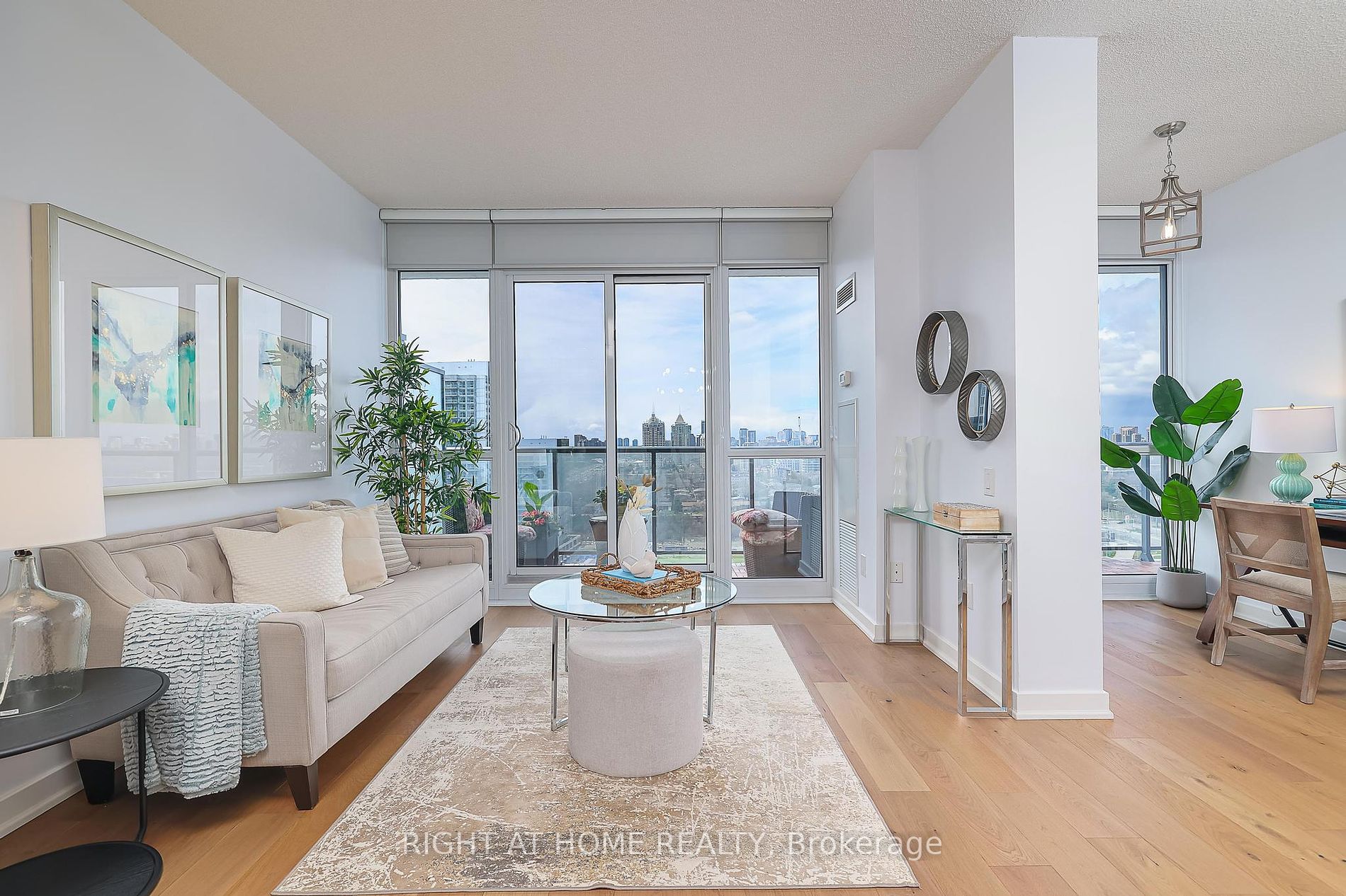 121 MCMAHON Dr, #2917