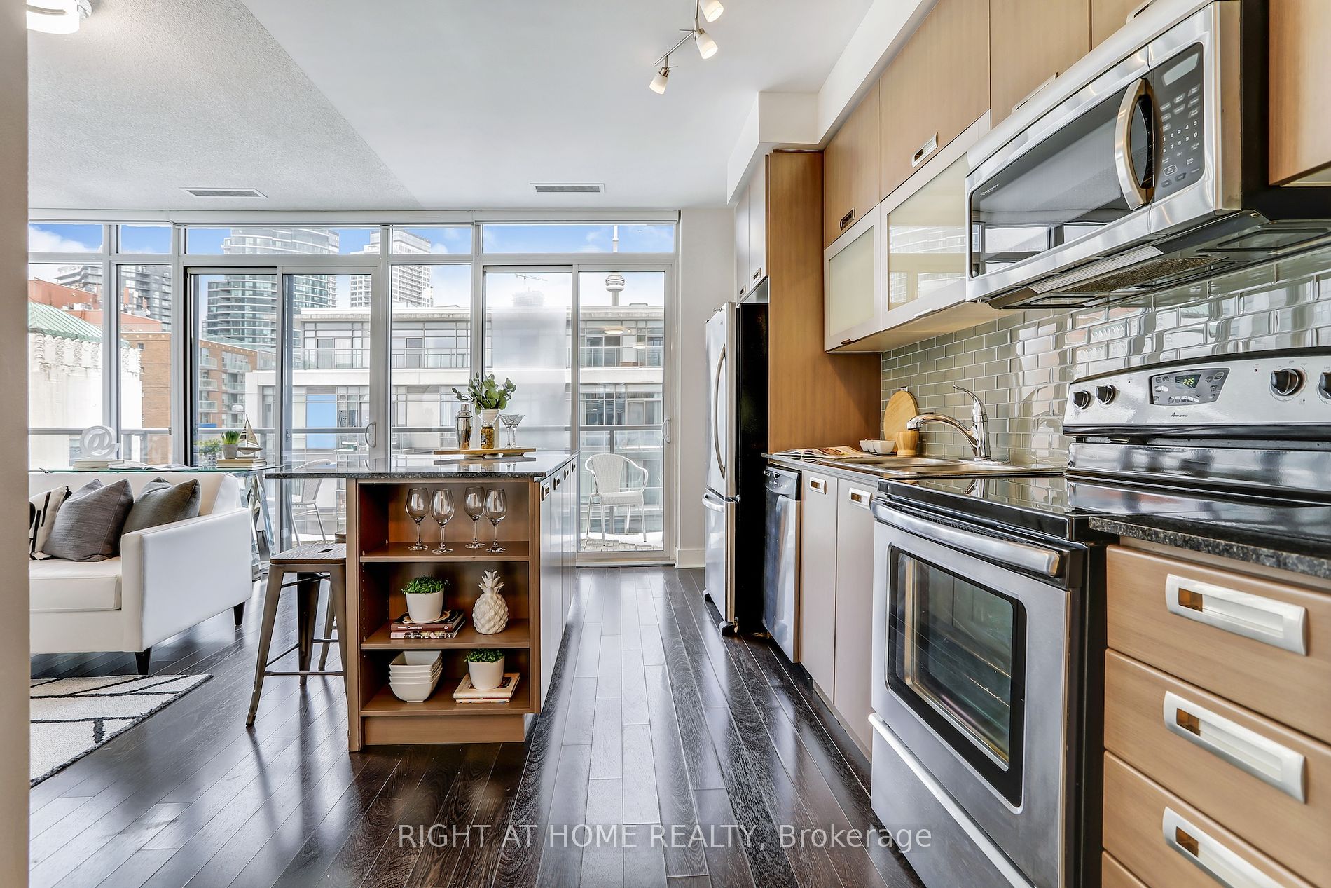90 Stadium Rd, #829