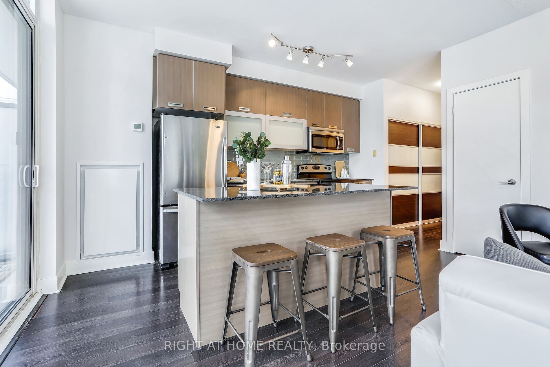 90 Stadium Rd, #829