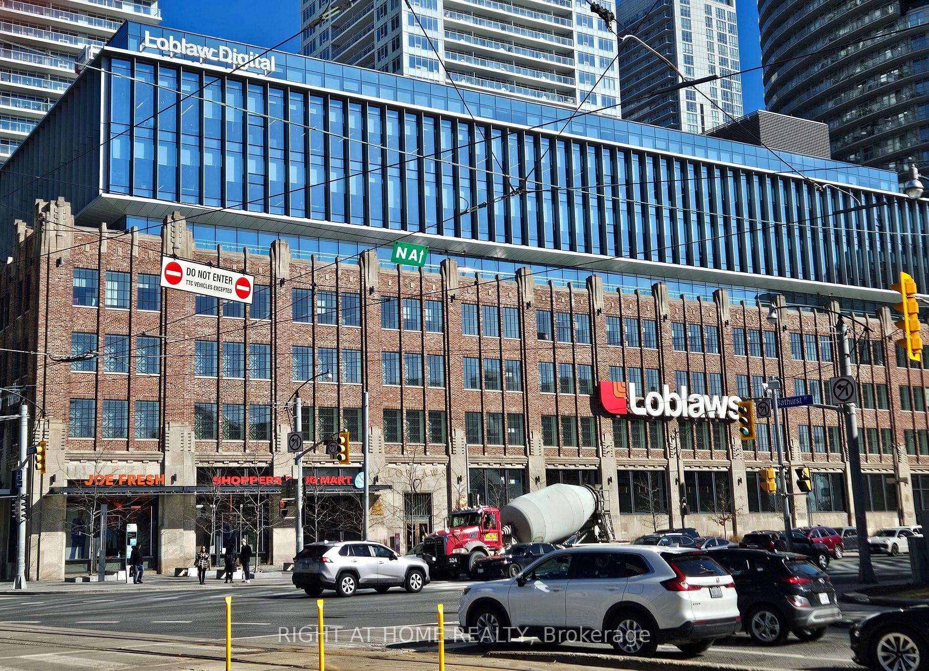 90 Stadium Rd, #829