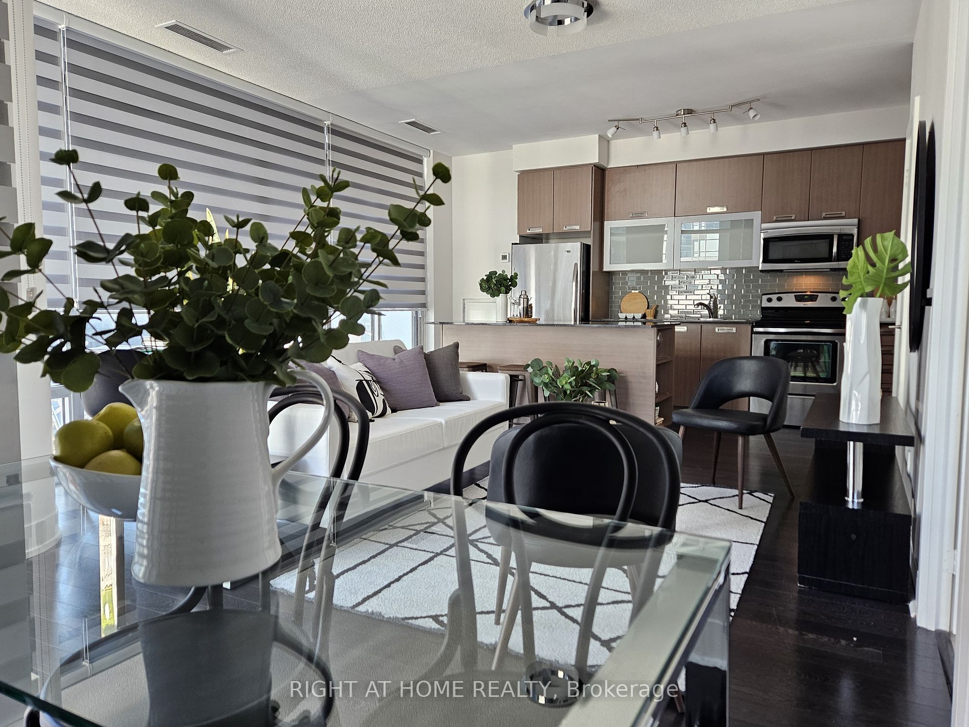90 Stadium Rd, #829
