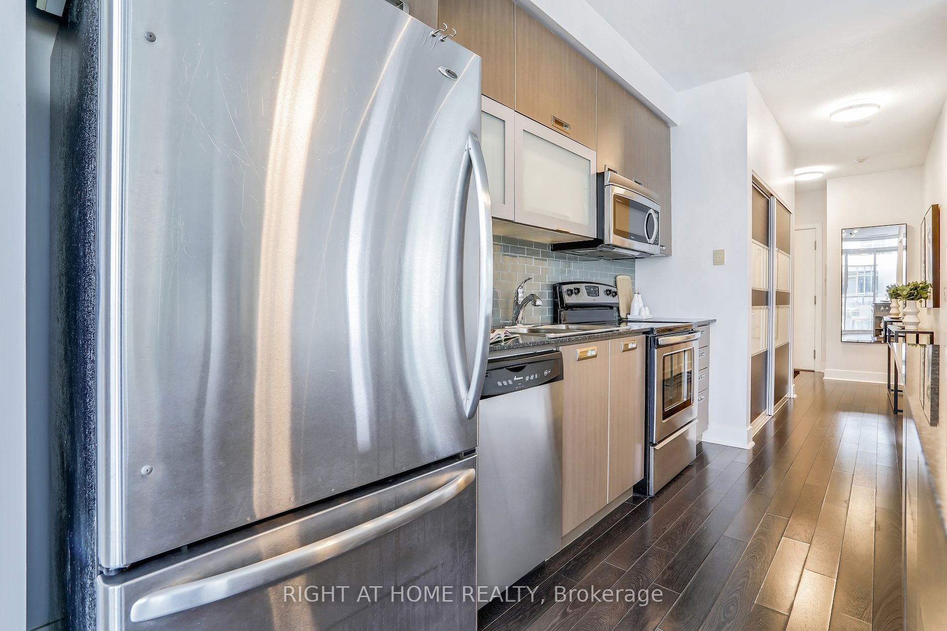 90 Stadium Rd, #829