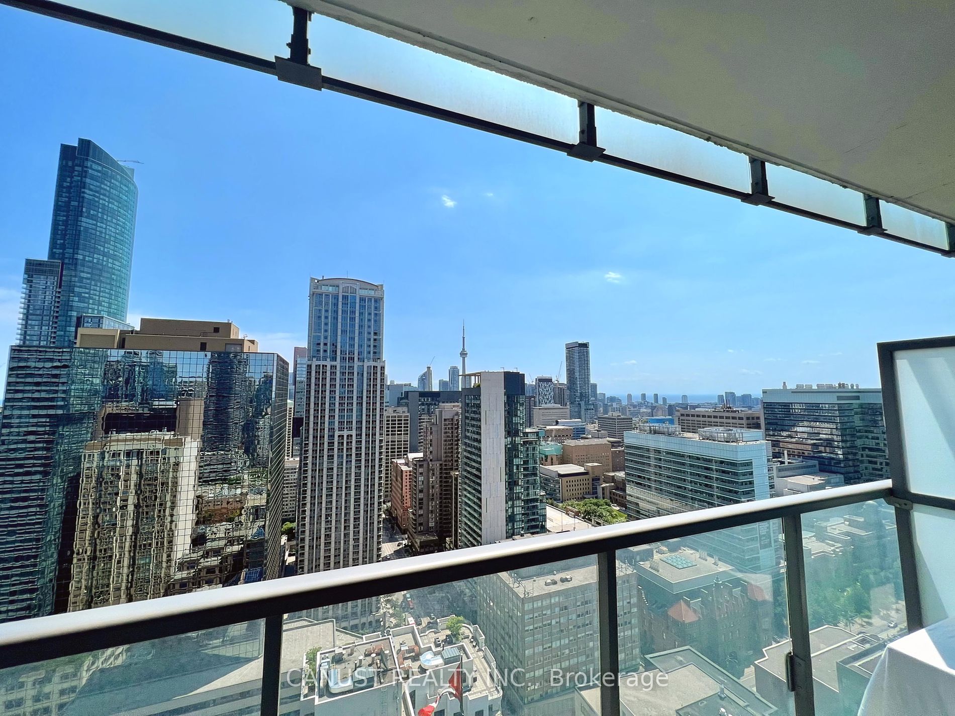 38 Grenville Street #3305
