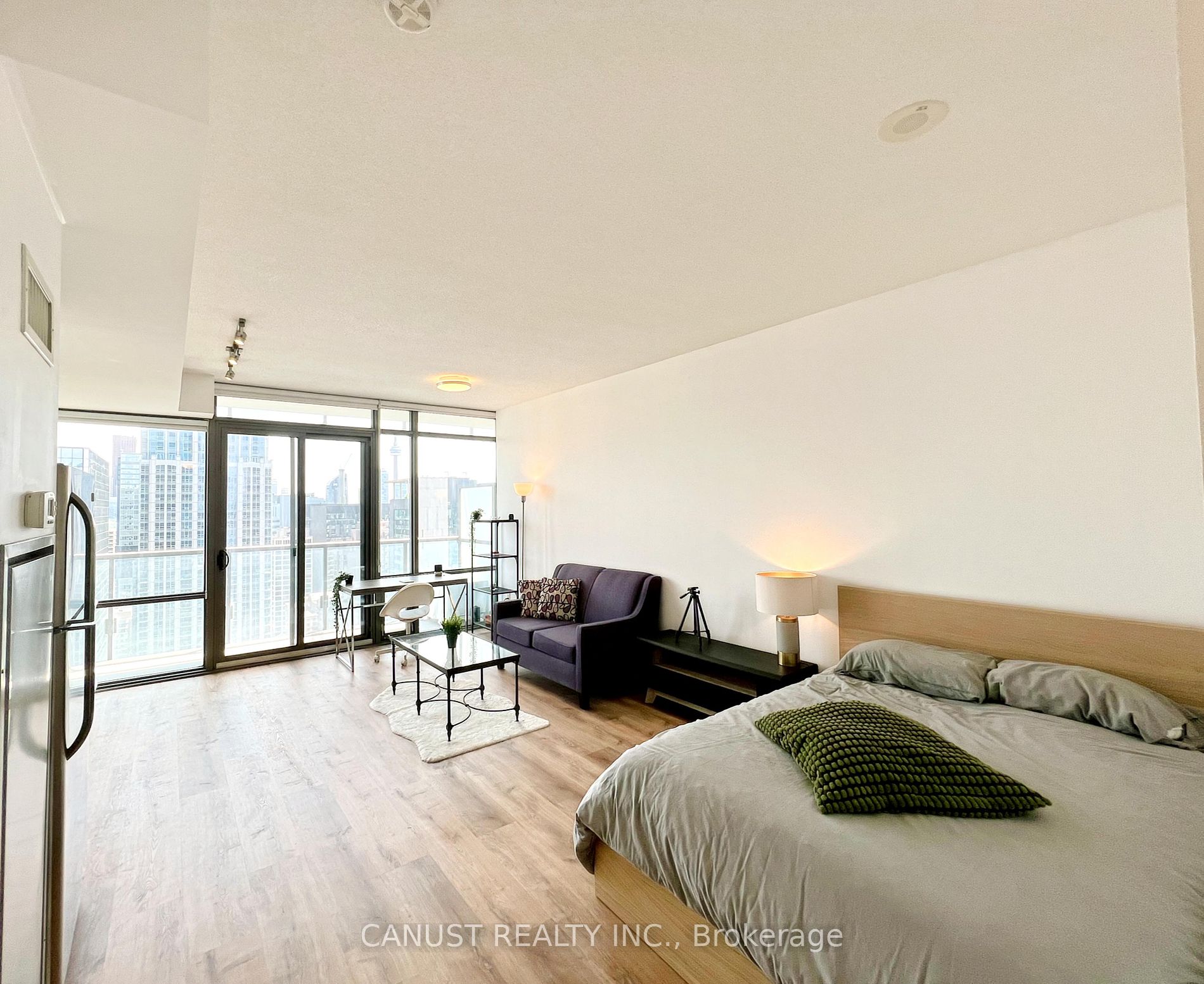 38 Grenville Street #3305