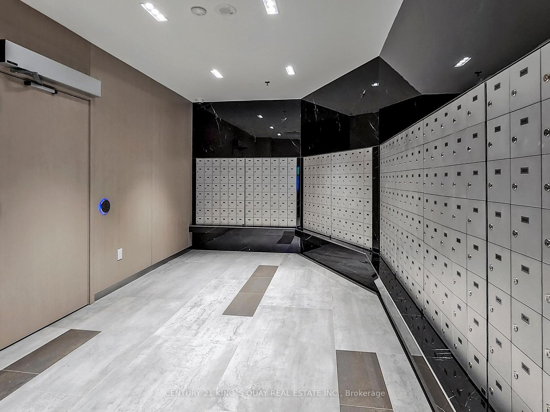 21 Carlton St, #1301