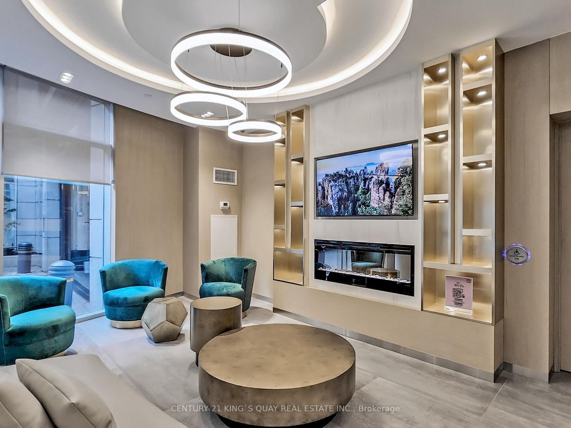 21 Carlton St, #1301