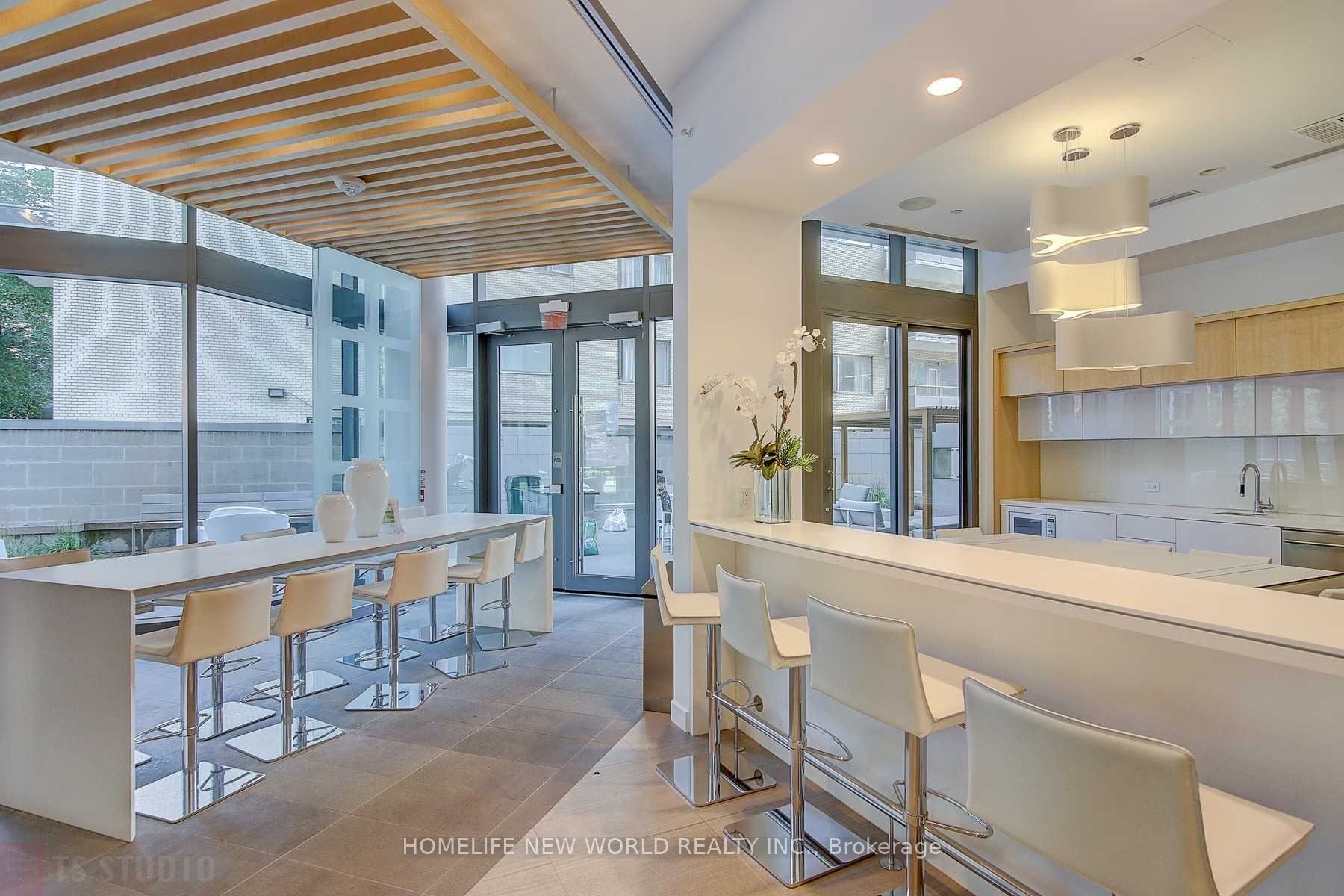 45 Charles Street E, #1002