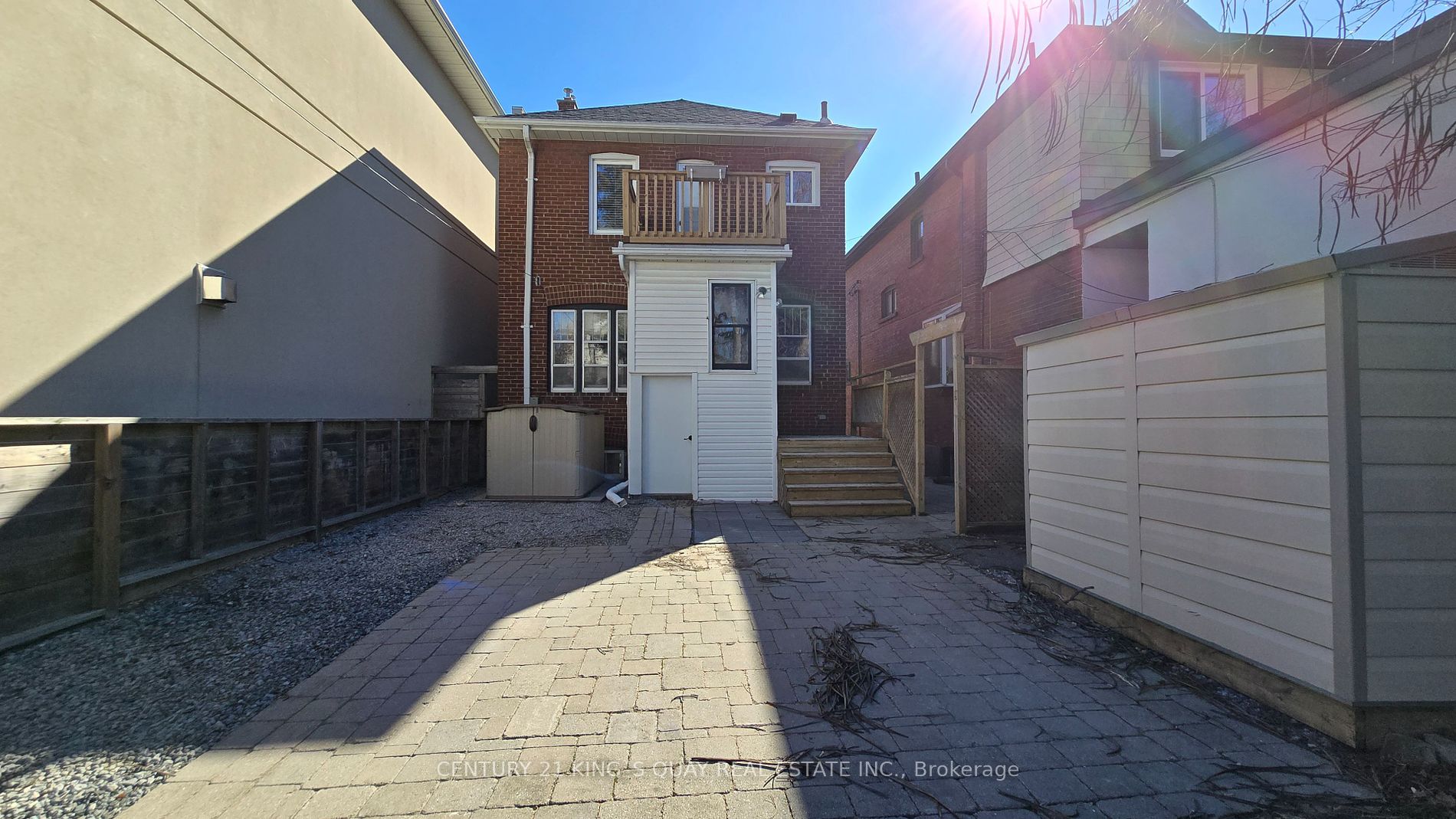 92 Bowood Ave