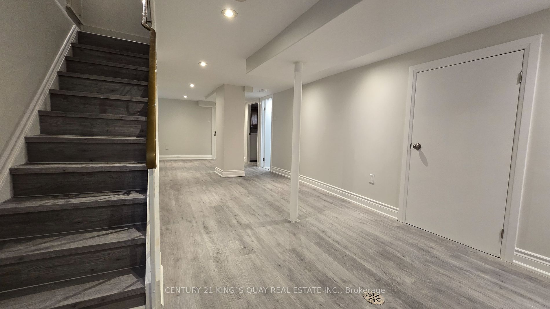 92 Bowood Ave