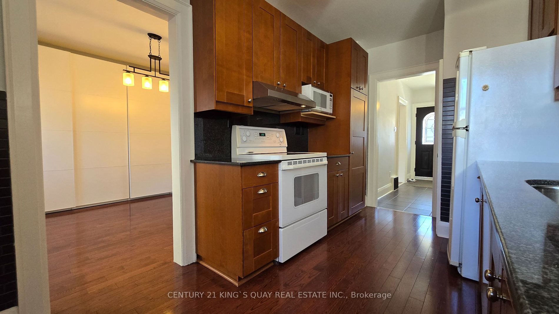 92 Bowood Ave