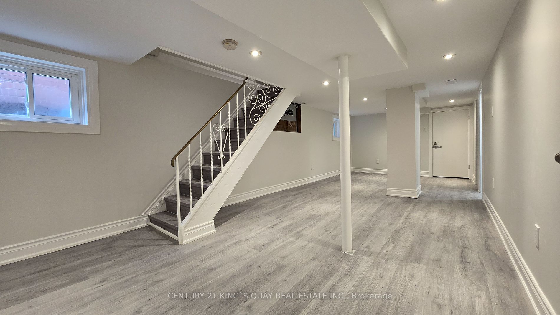 92 Bowood Ave