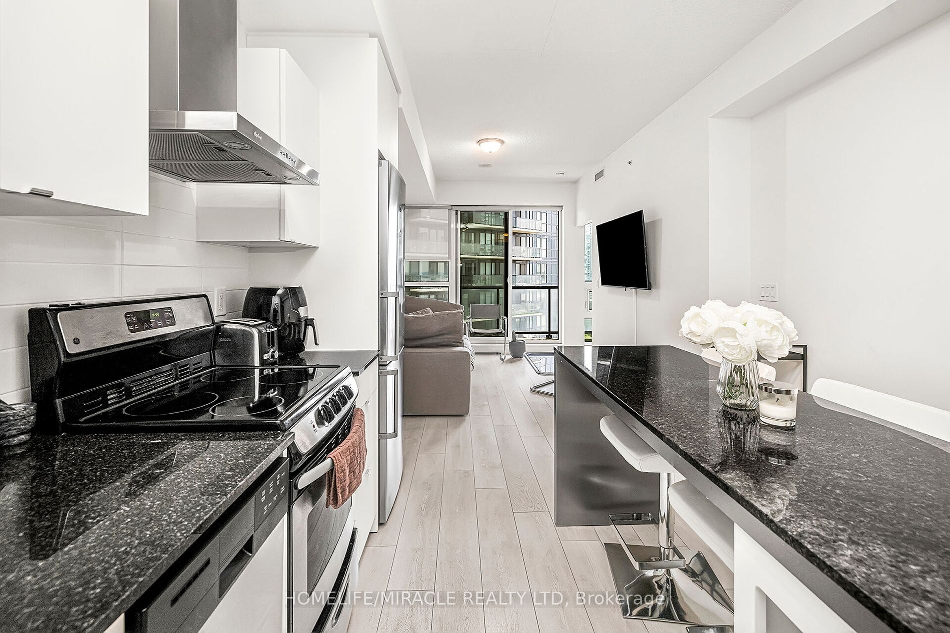 51 East Liberty St, #1108