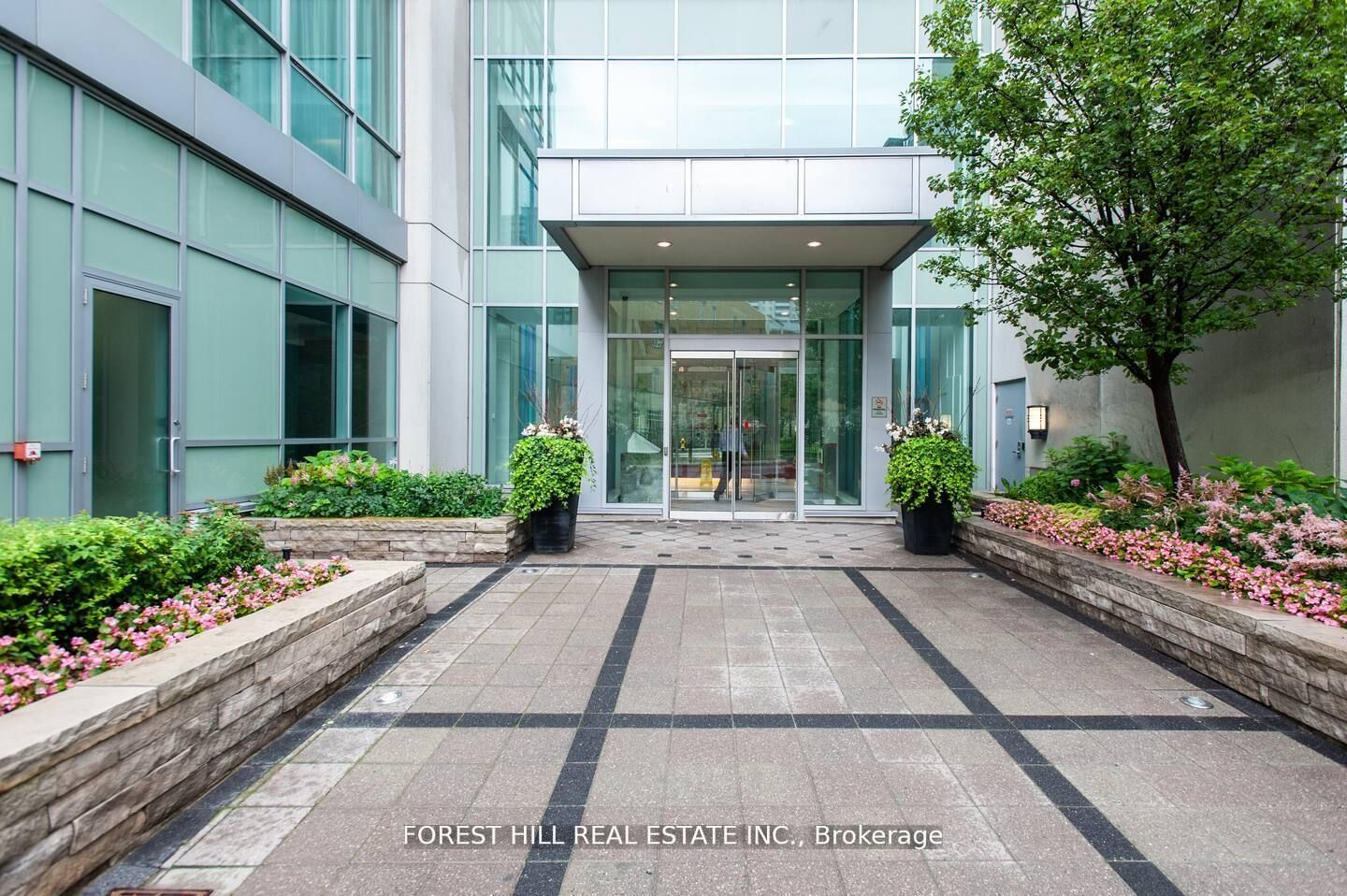 120 Homewood Ave, #1207
