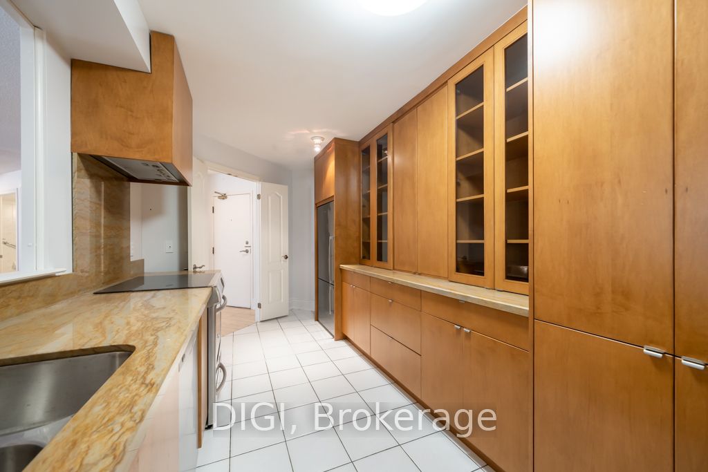 75 York Mills Rd, #406