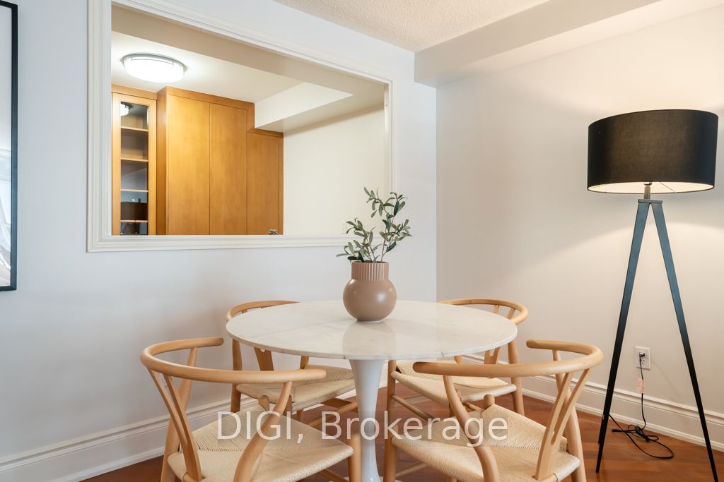 75 York Mills Rd, #406