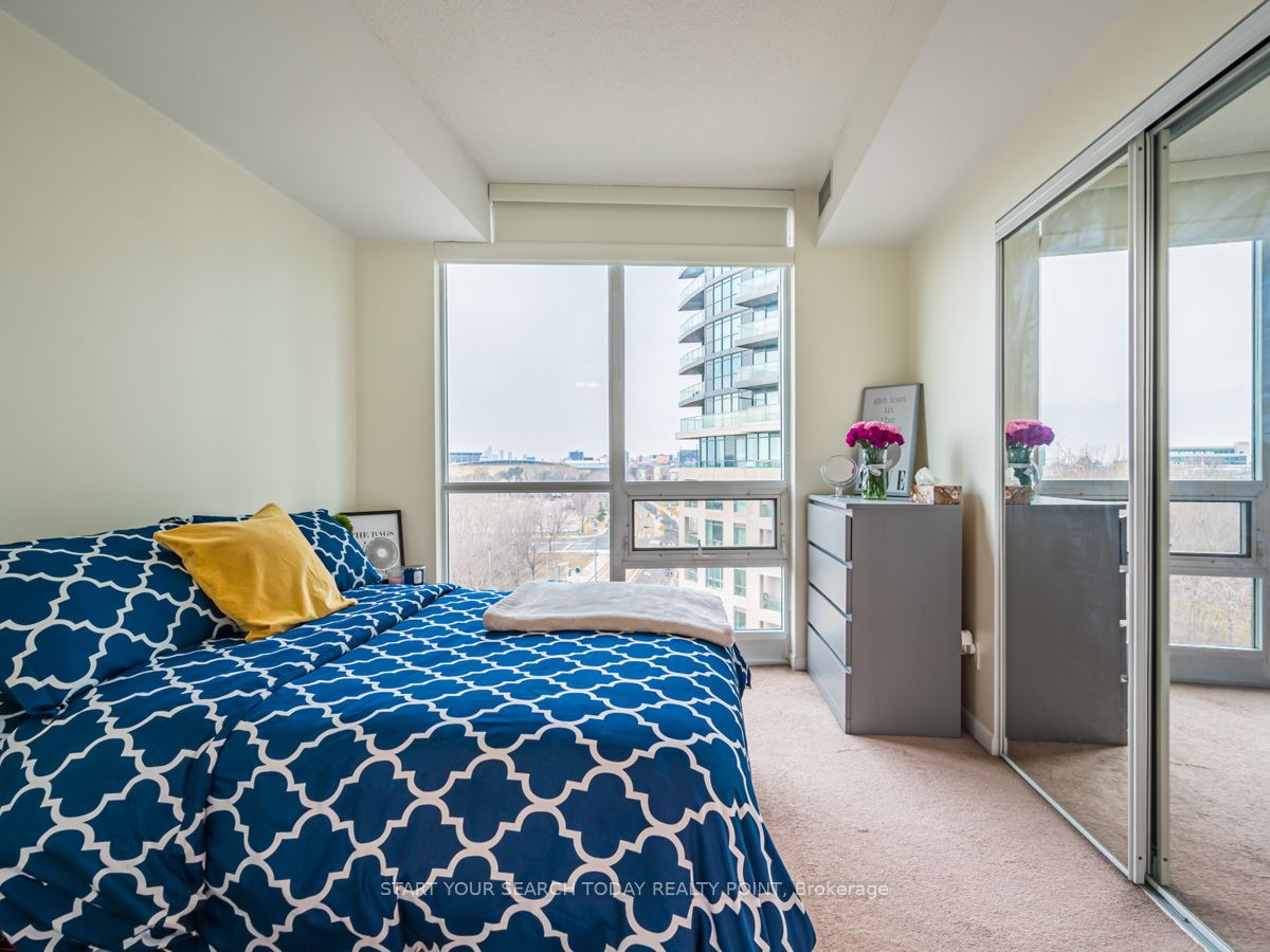 215 Fort York Blvd, #710