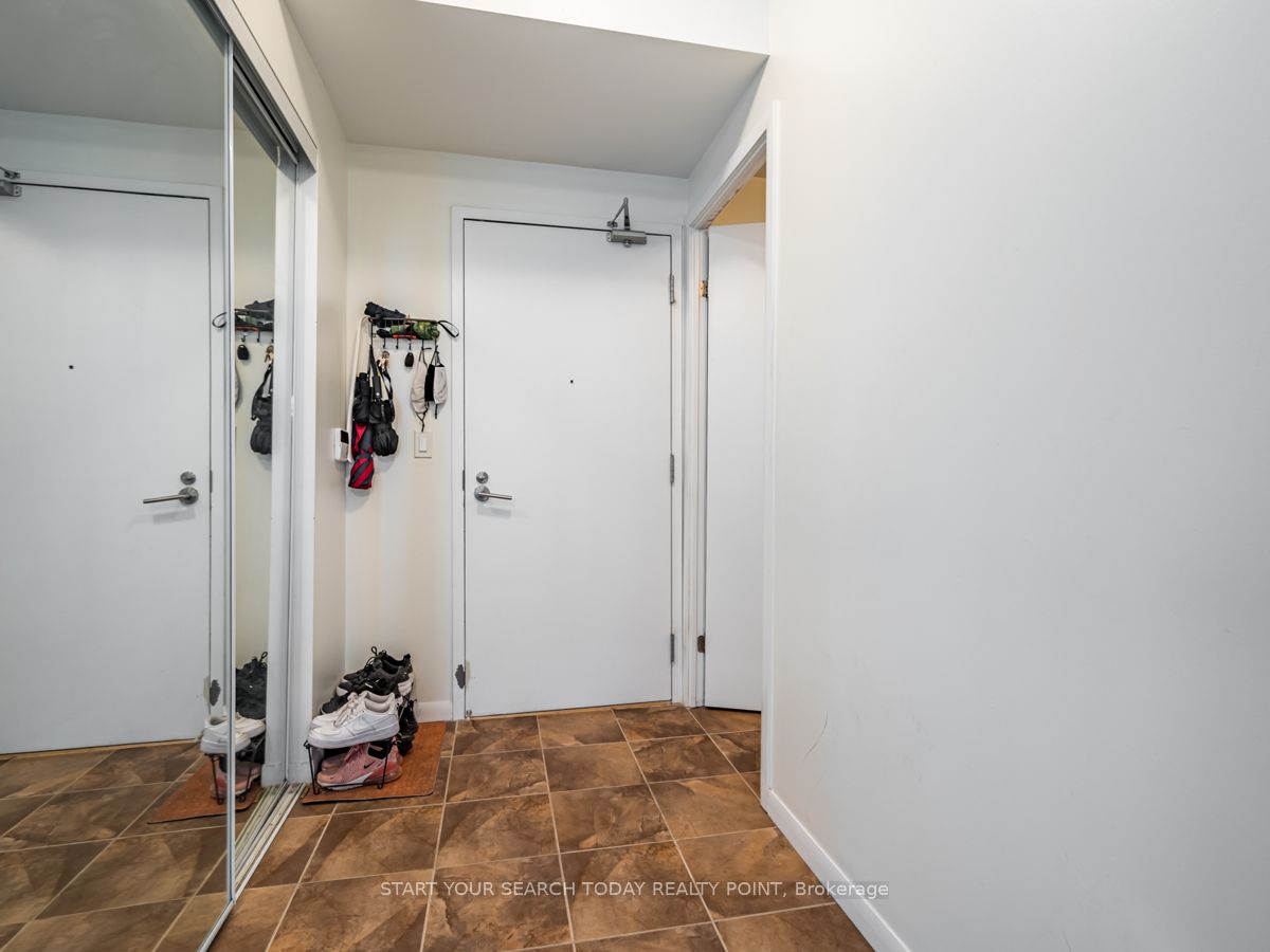 215 Fort York Blvd, #710