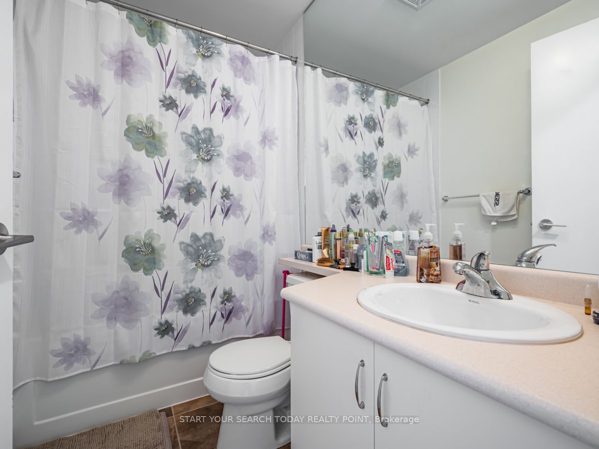215 Fort York Blvd, #710