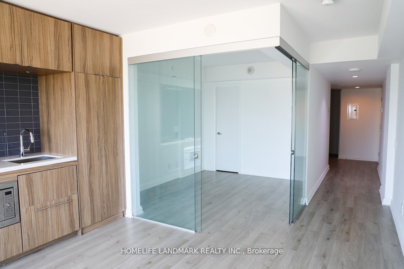 155 Yorkville Ave, #1920