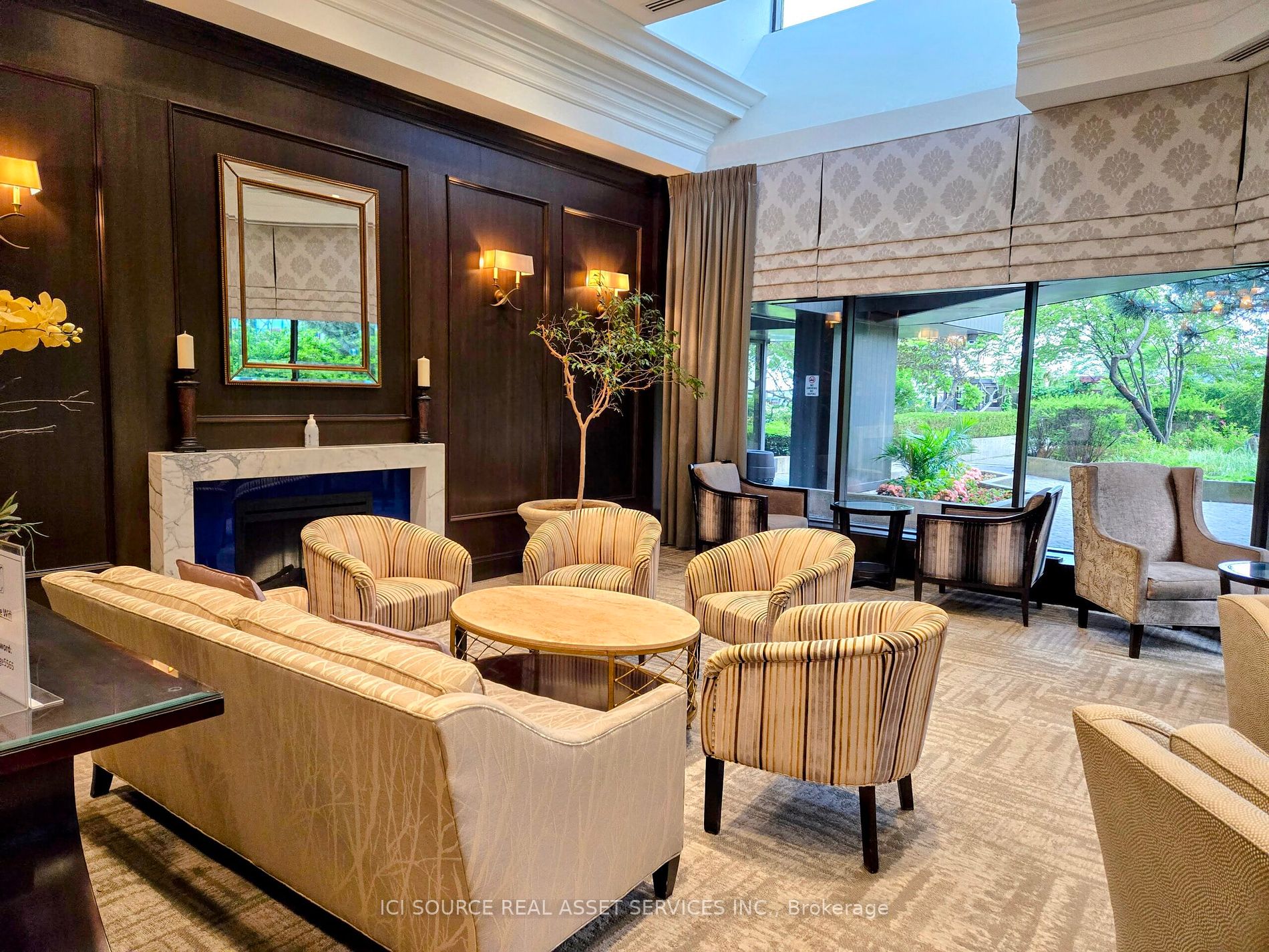 65 Harbour Square, #604