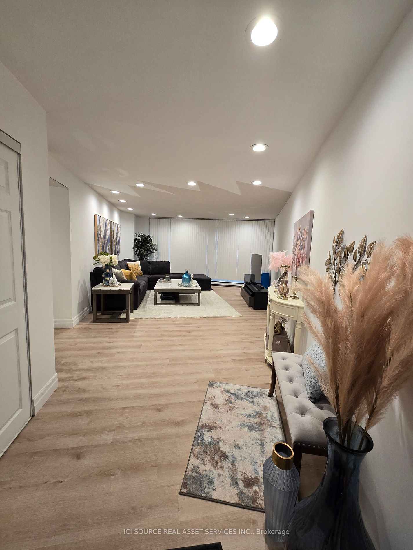 65 Harbour Square, #604