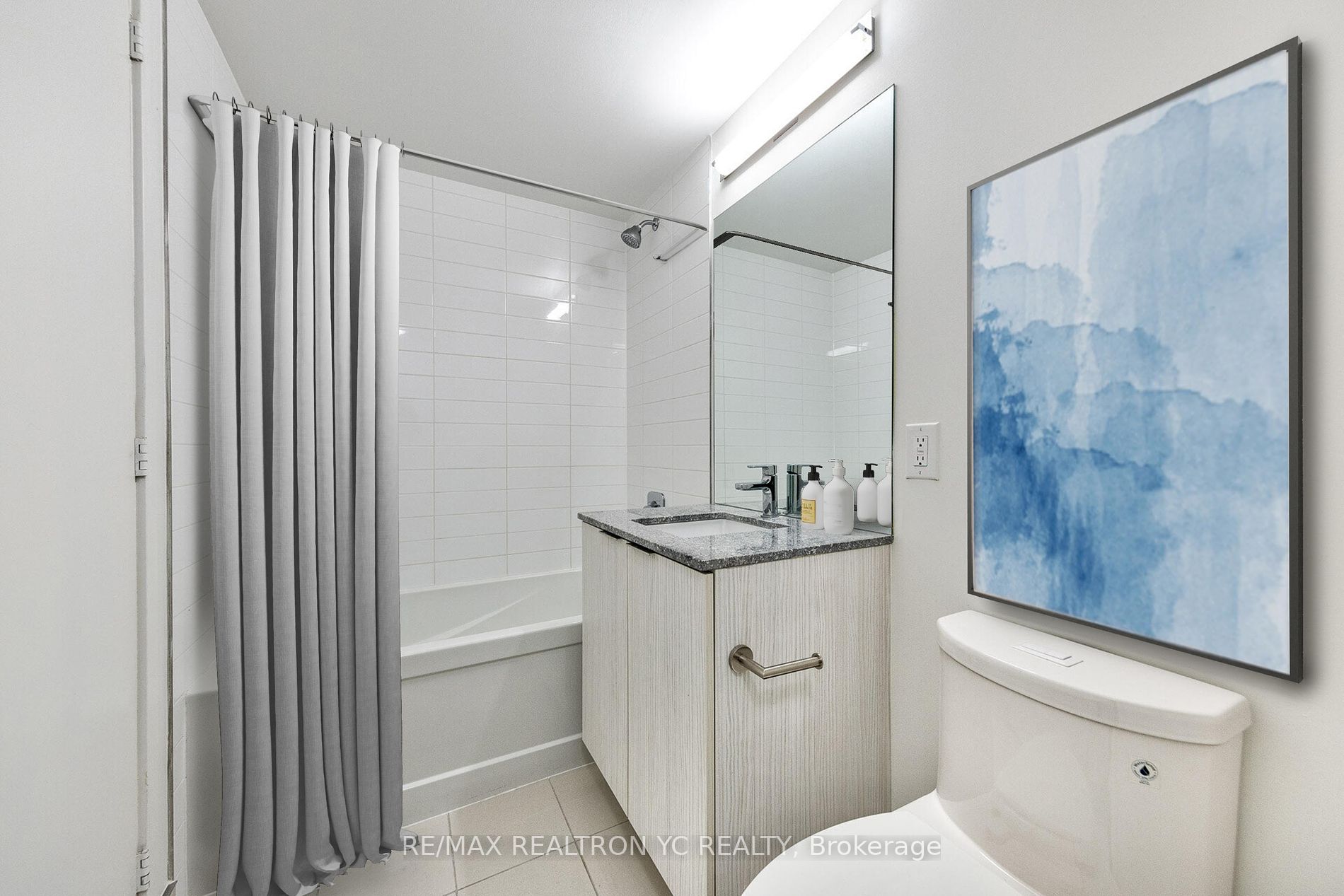 158 Front St E, #1616