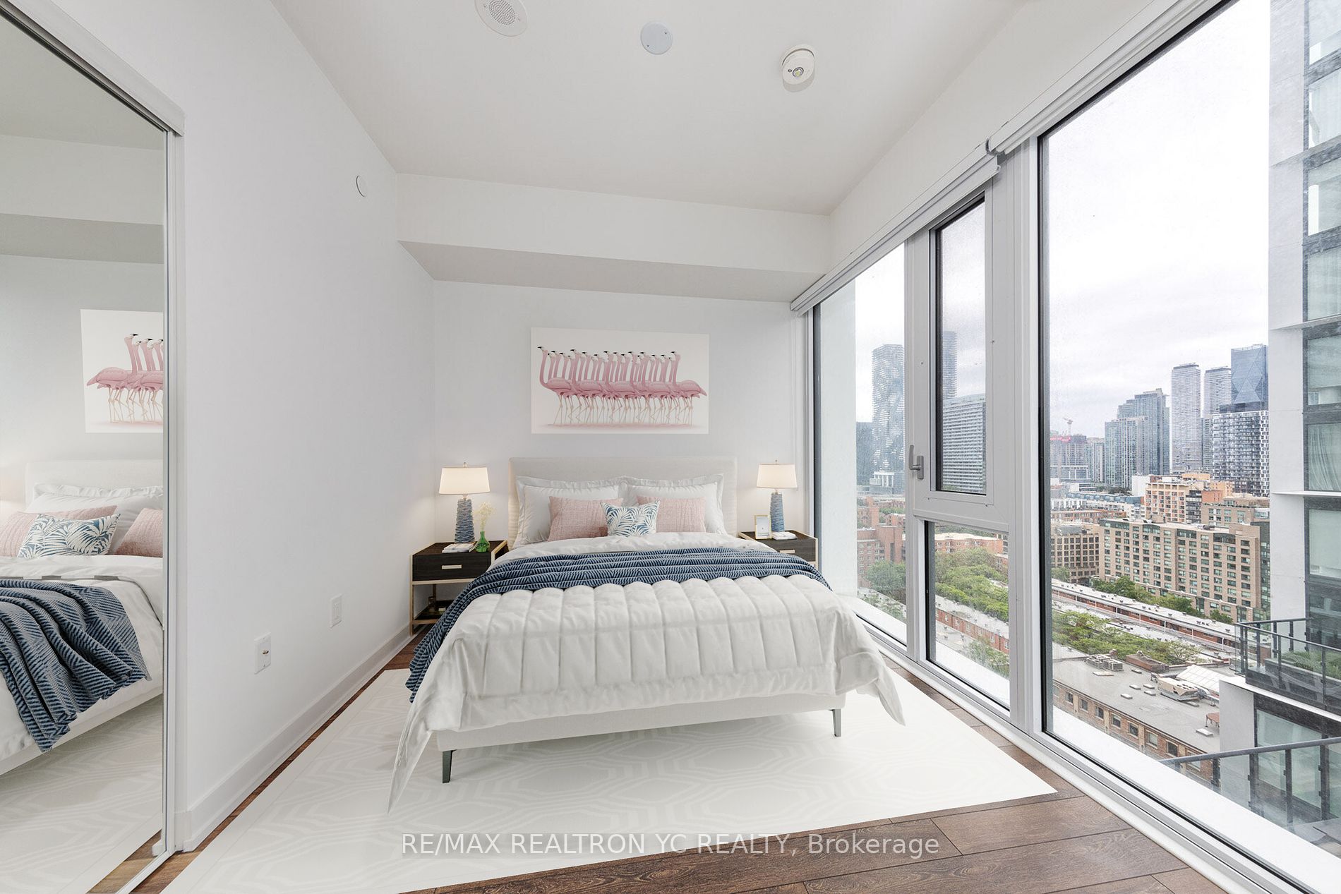 158 Front St E, #1616