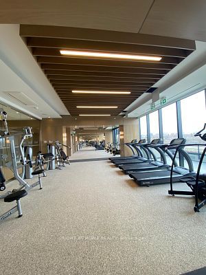 585 Bloor St E, #320