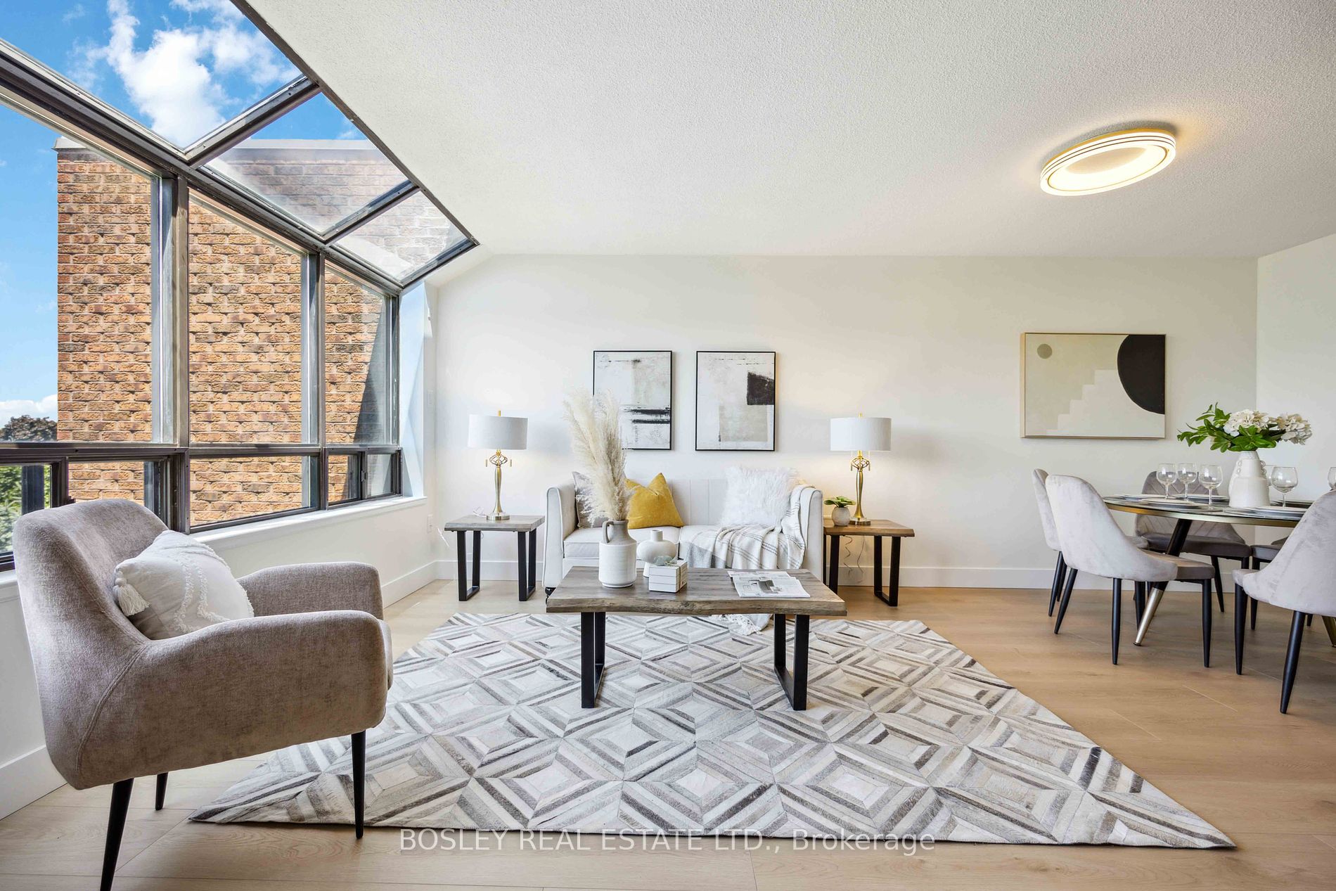 255 The Donway W, #523