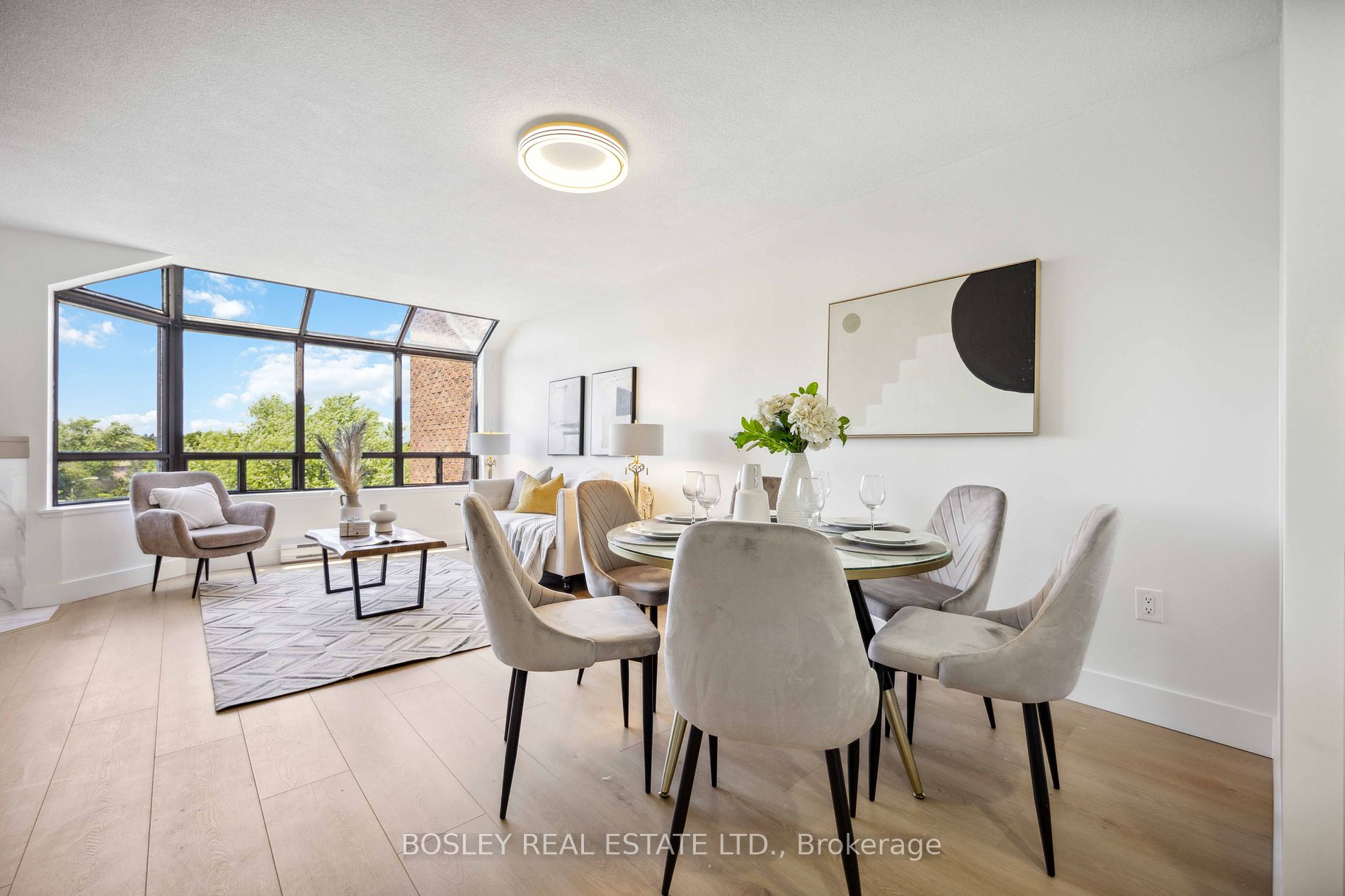 255 The Donway W, #523