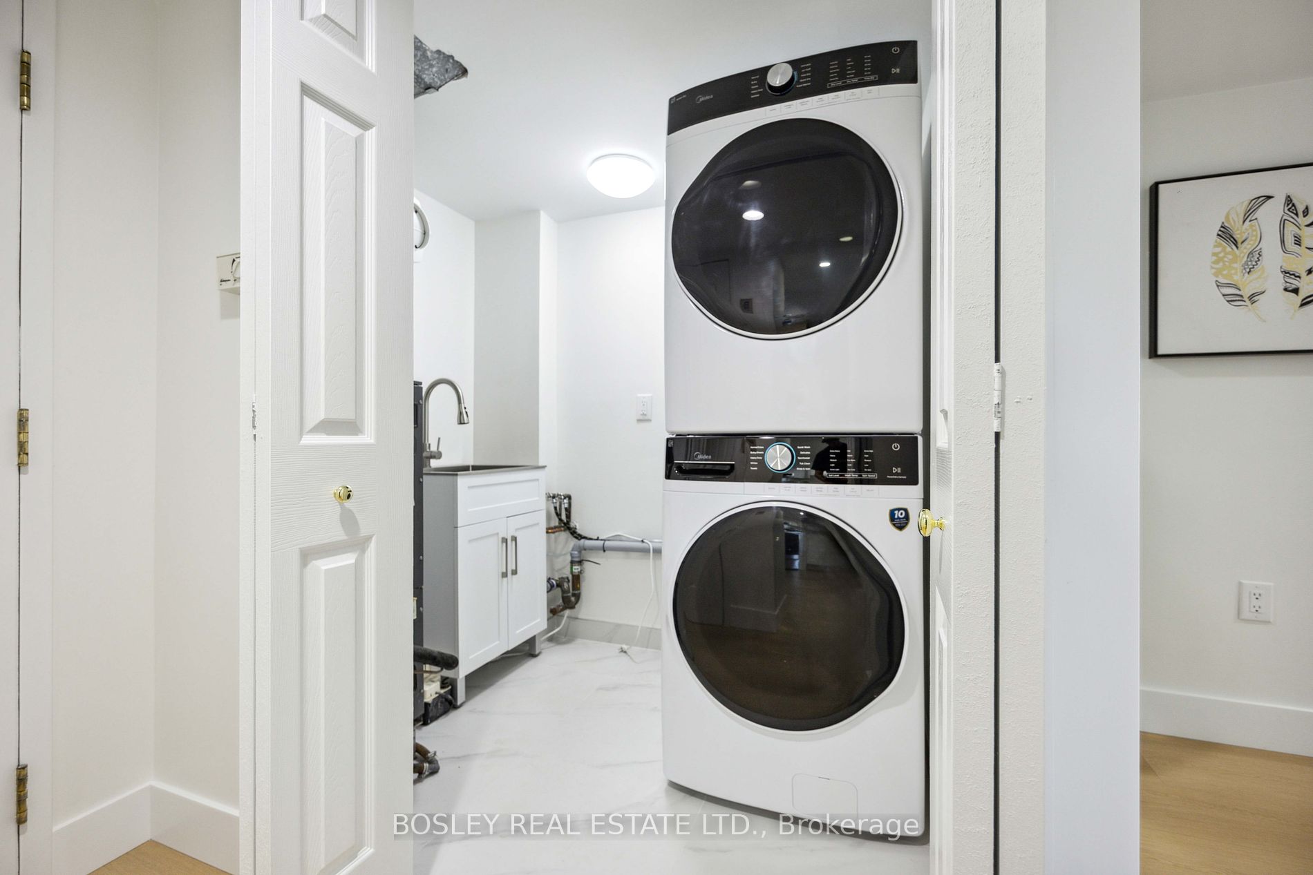 255 The Donway W, #523