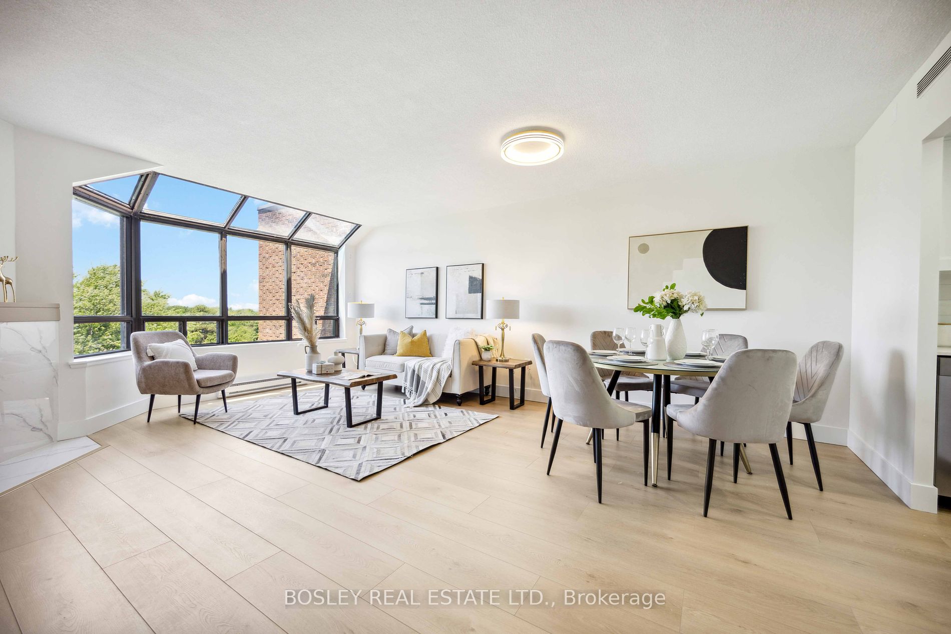 255 The Donway W, #523
