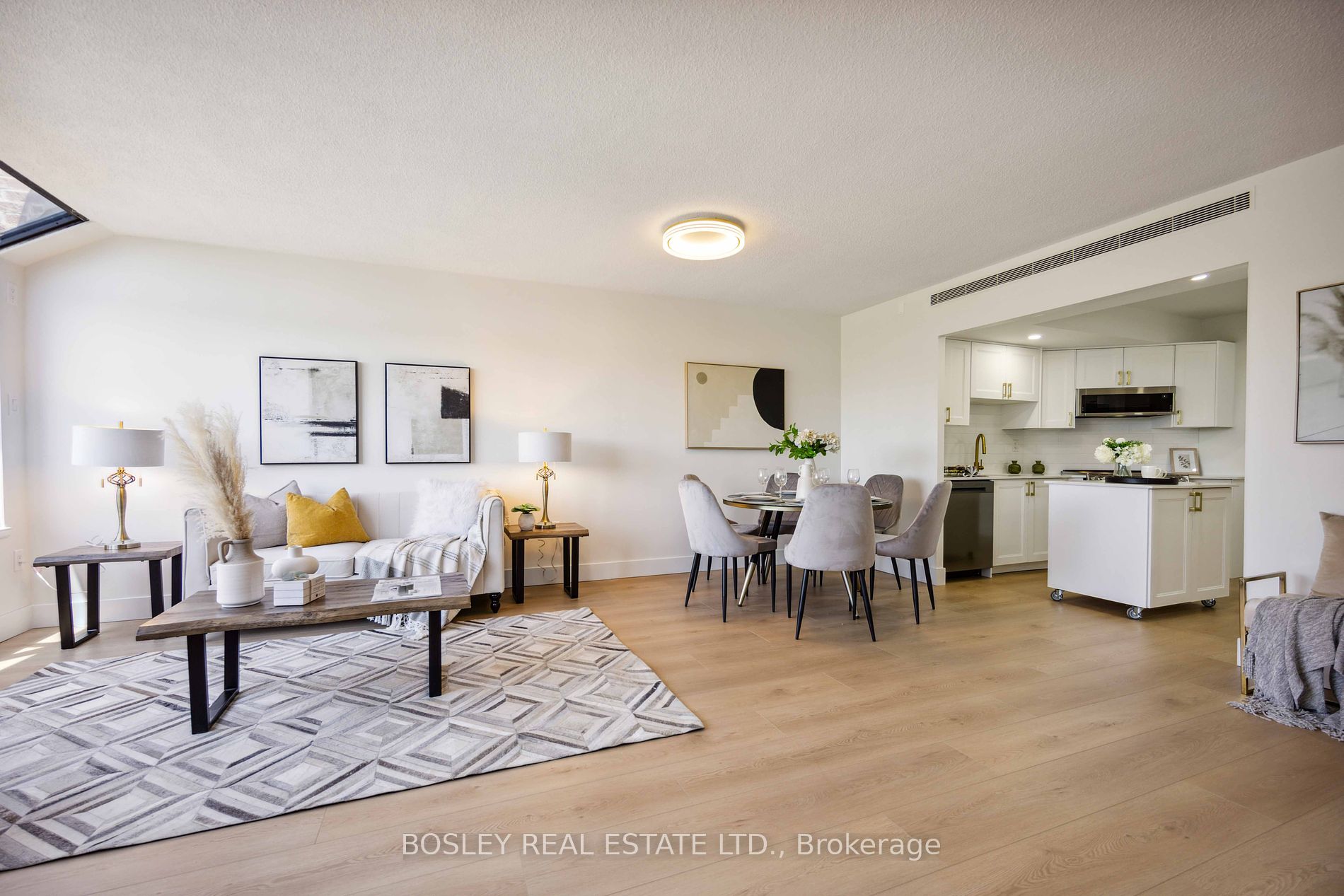 255 The Donway W, #523