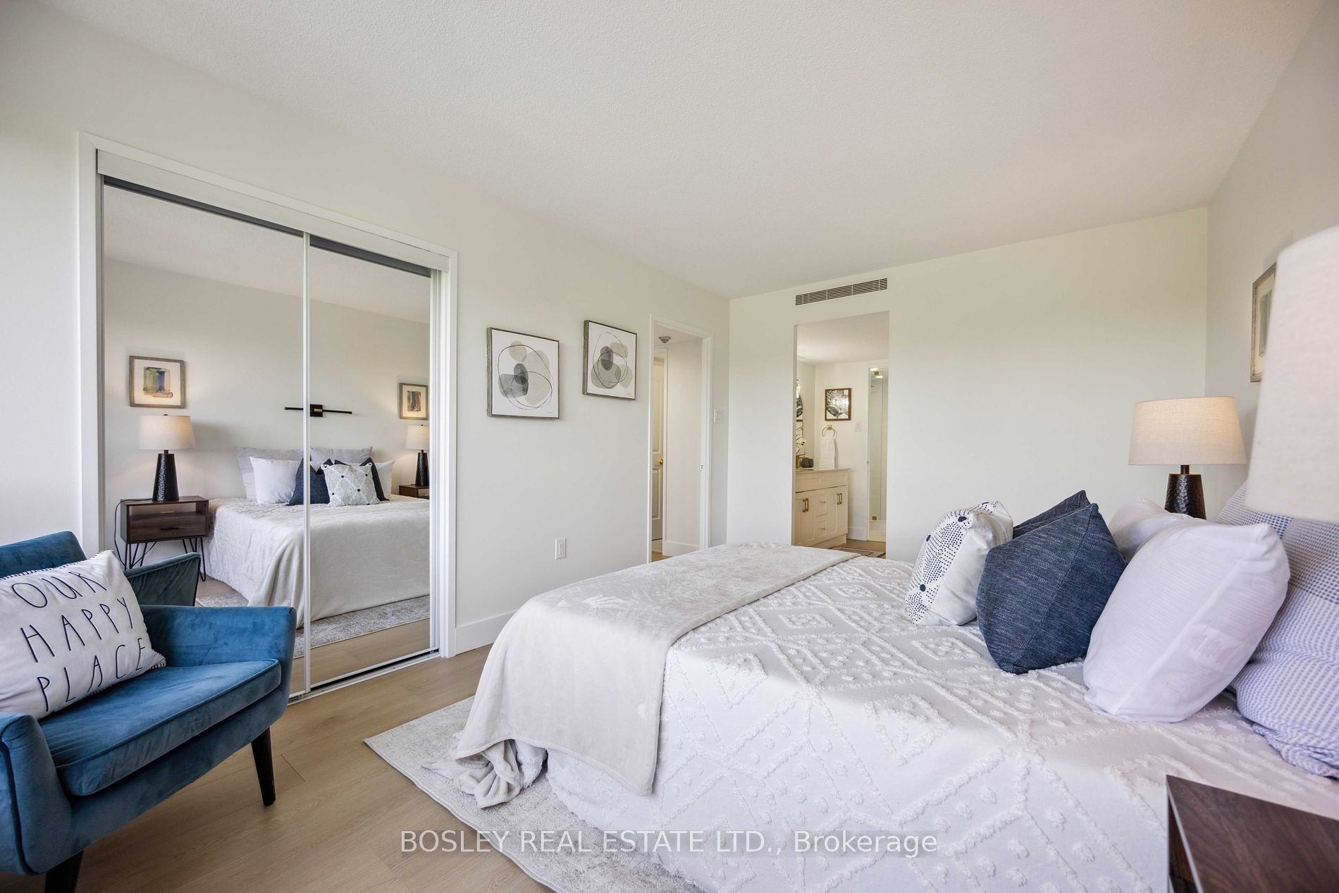 255 The Donway W, #523