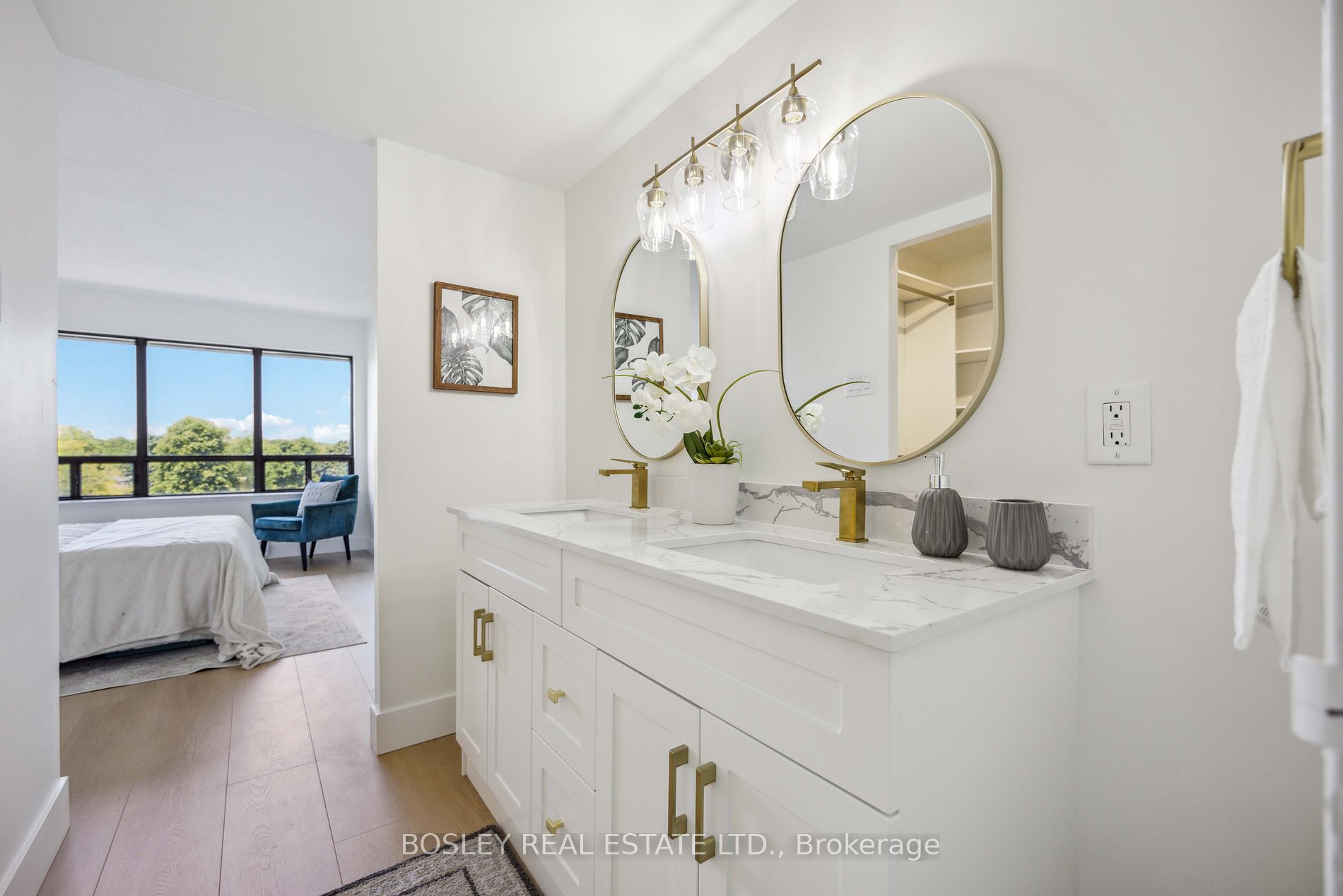 255 The Donway W, #523