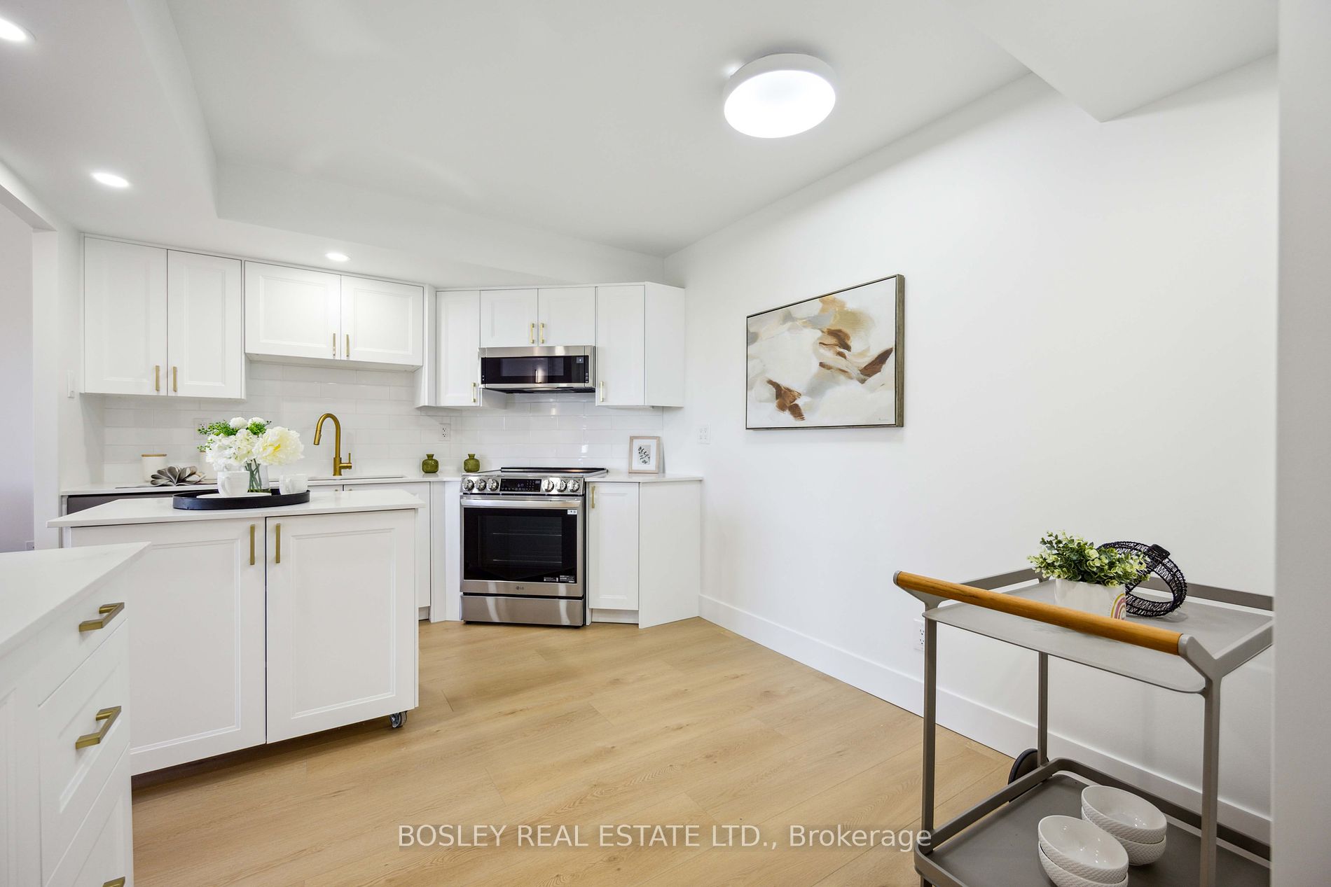 255 The Donway W, #523