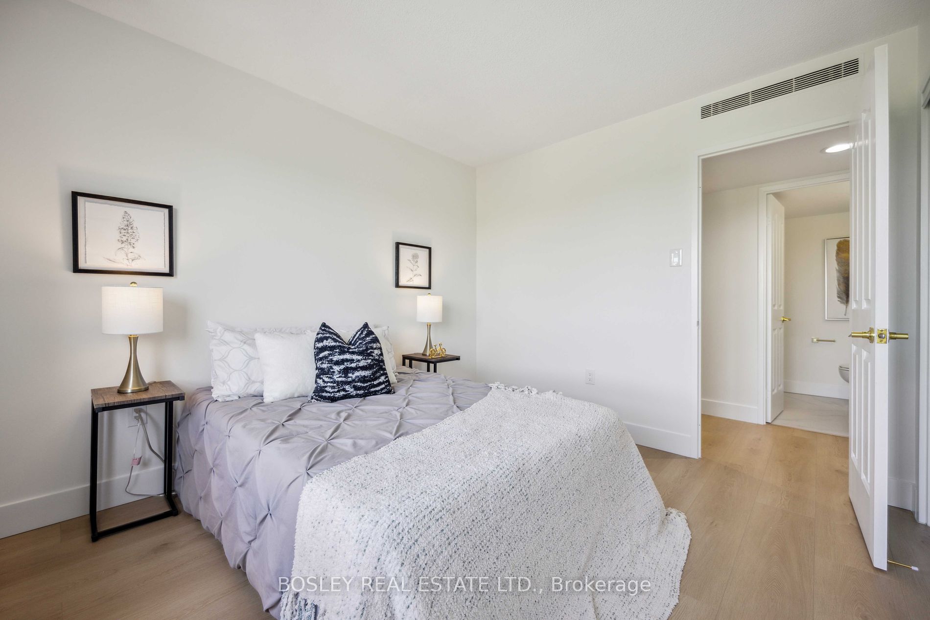 255 The Donway W, #523
