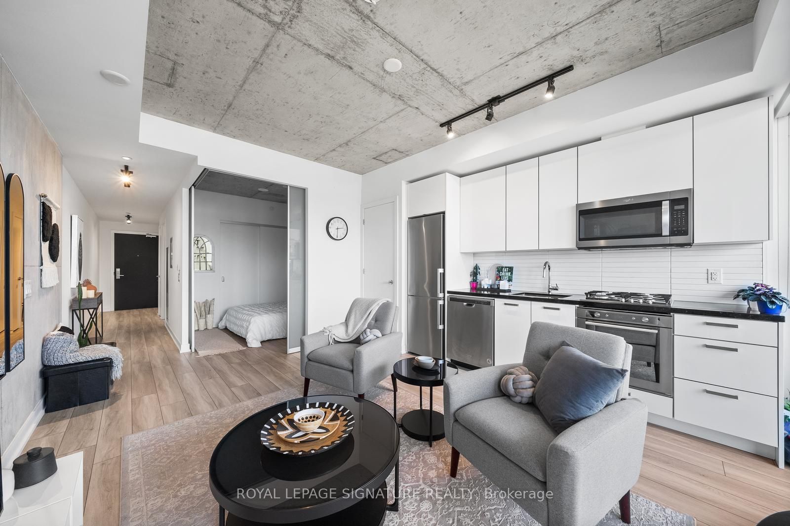 458 Richmond St W, #601