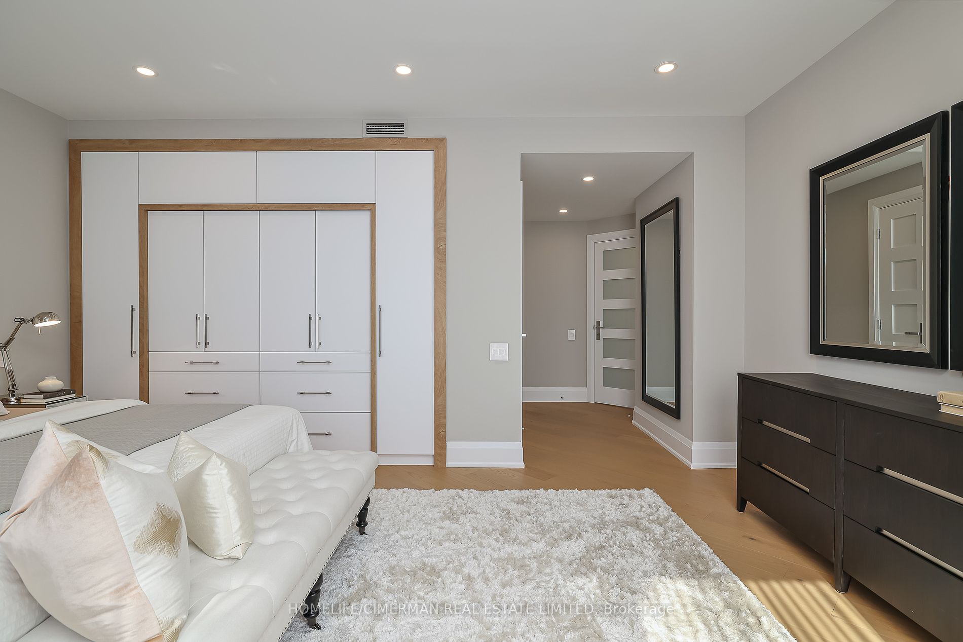 342 Spadina Road #301