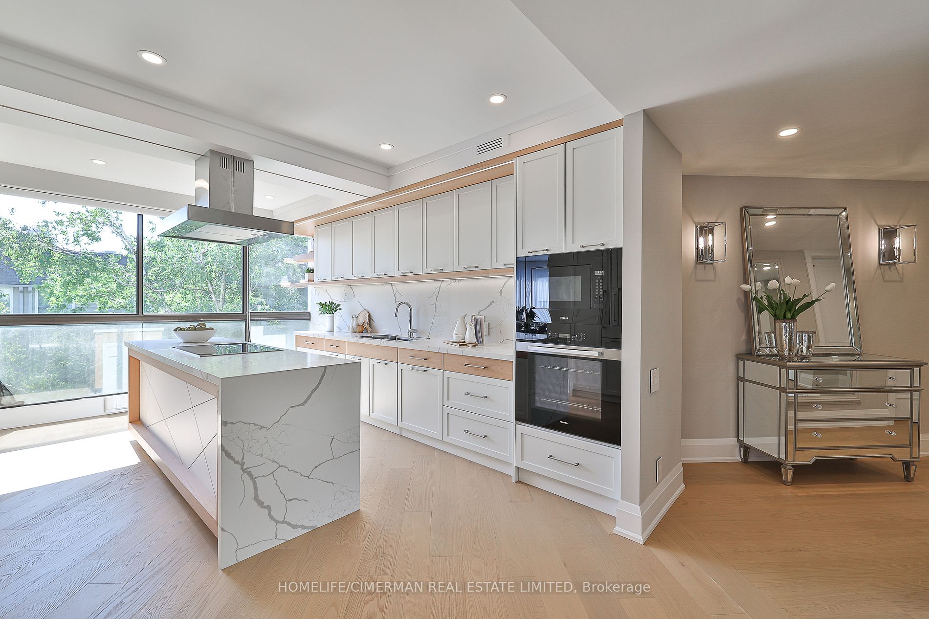 342 Spadina Road #301