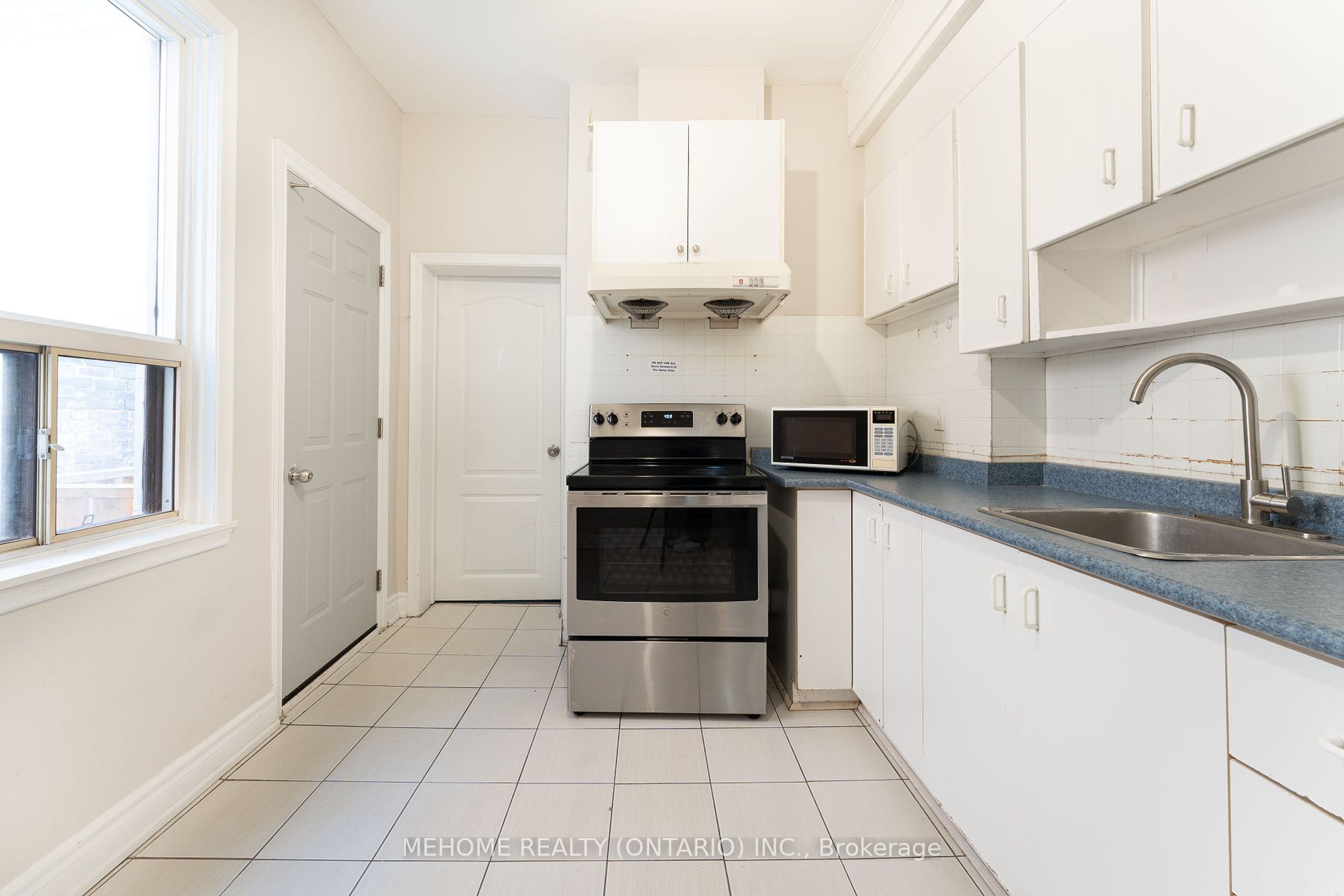 190 Major Street